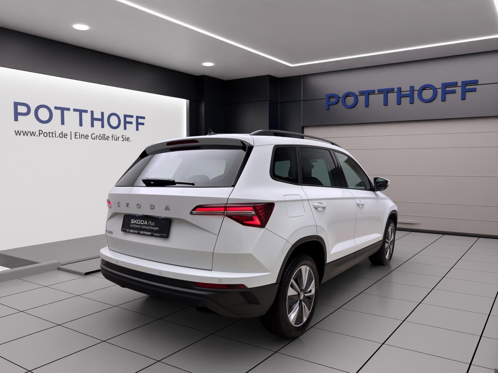 Skoda Karoq 1.5 TSI AMBITION LM17 MATRIX PDC KESSY