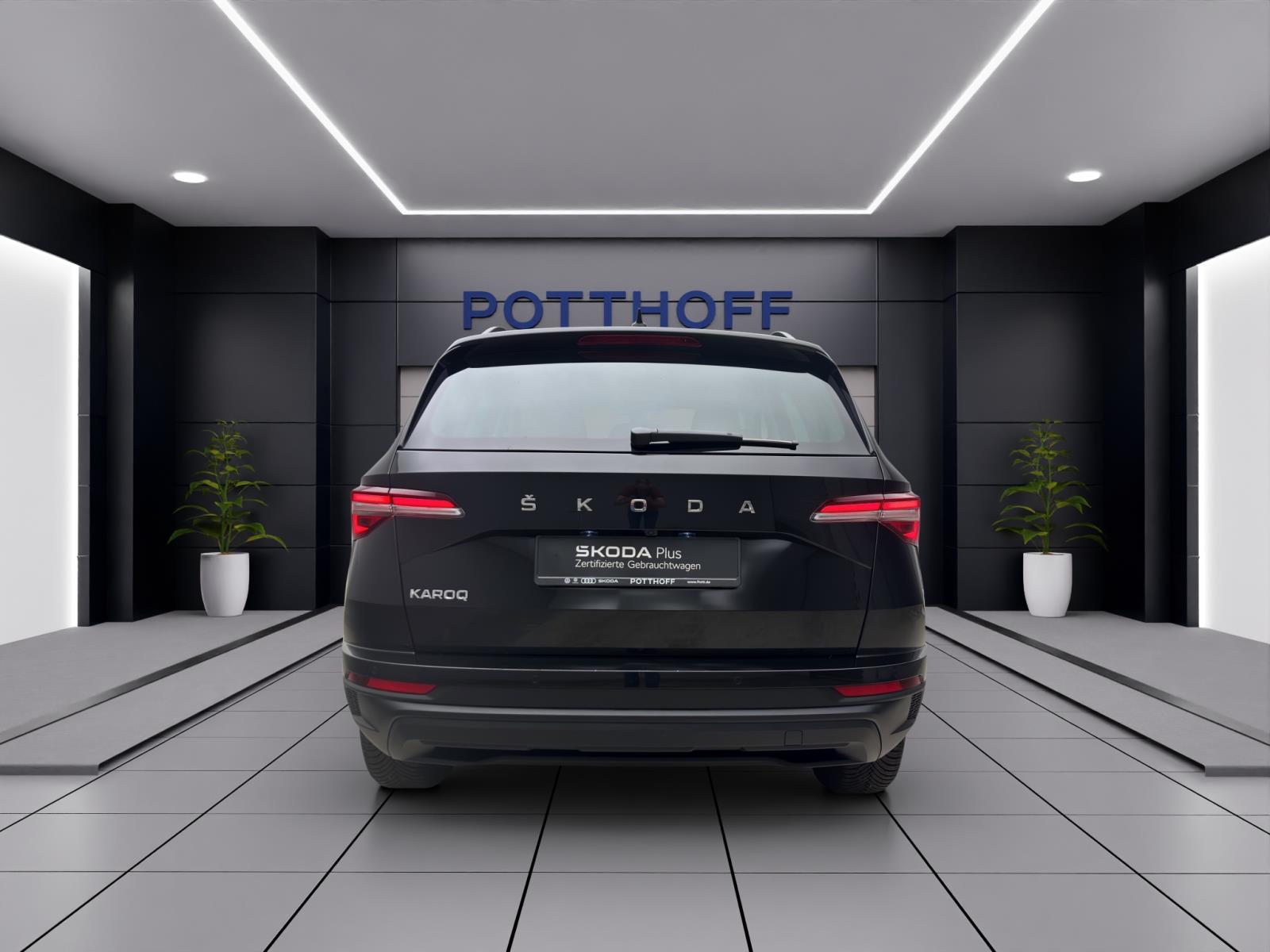 Skoda Karoq 1.5 TSI AMBITION KAMERA PDC MATRIX LM17
