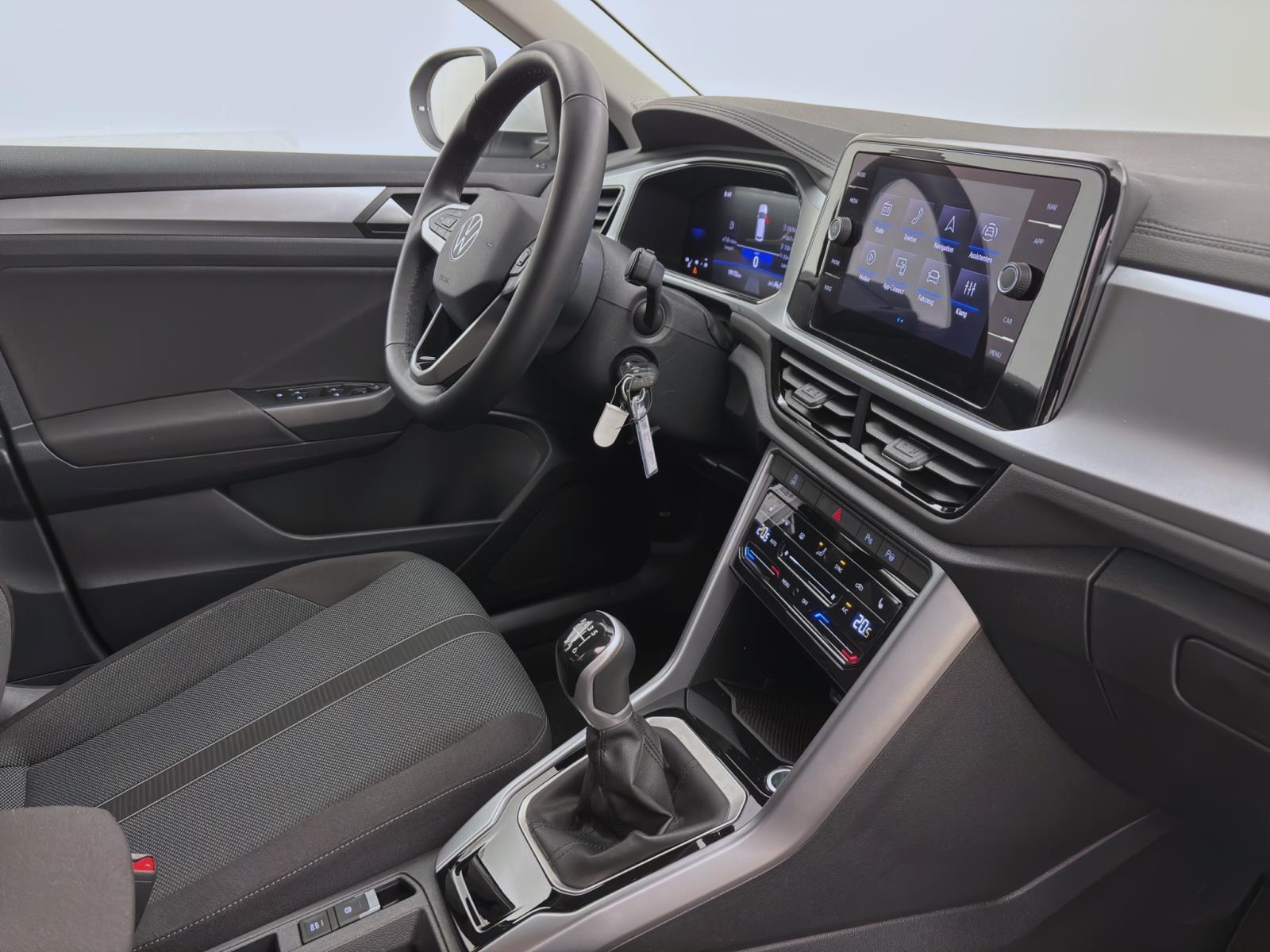 Volkswagen T-Roc 1.0 TSI LIFE NAVI KLIMA PDC LED