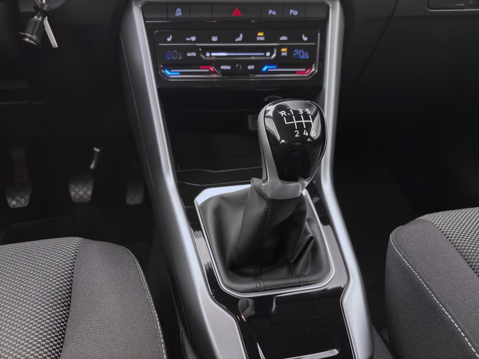Volkswagen T-Roc 1.0 TSI LIFE NAVI SITZHZG KLIMA PDC