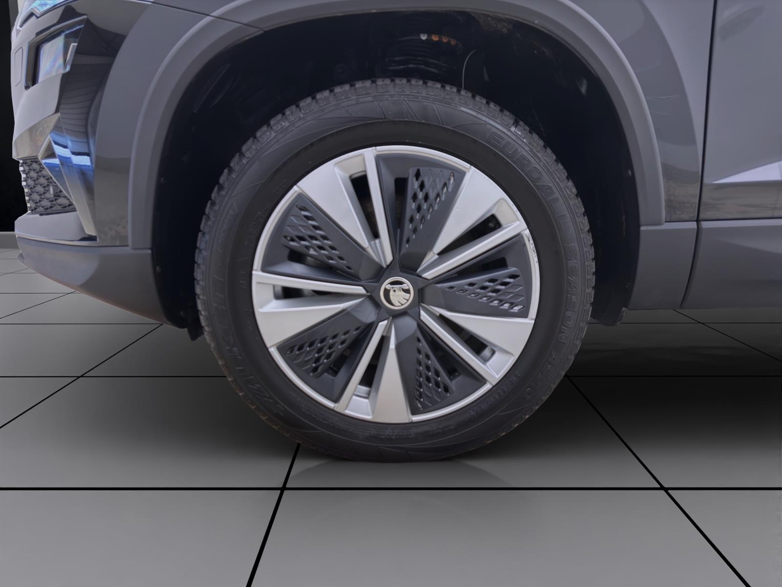 Skoda Karoq 1.5 TSI AMBITION KAMERA PDC SITZHZG