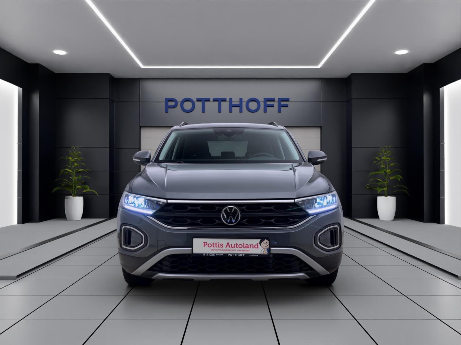 Volkswagen T-Roc 1.0 TSI LIFE NAVI KLIMA PDC LED
