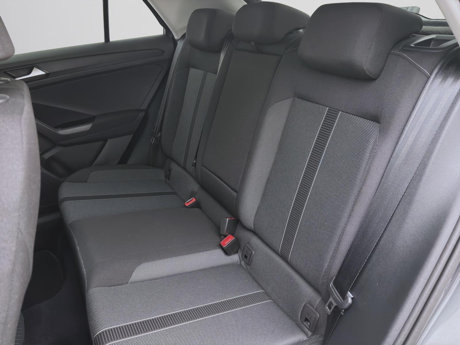 Volkswagen T-Roc 1.0 TSI LIFE NAVI KLIMA PDC LED