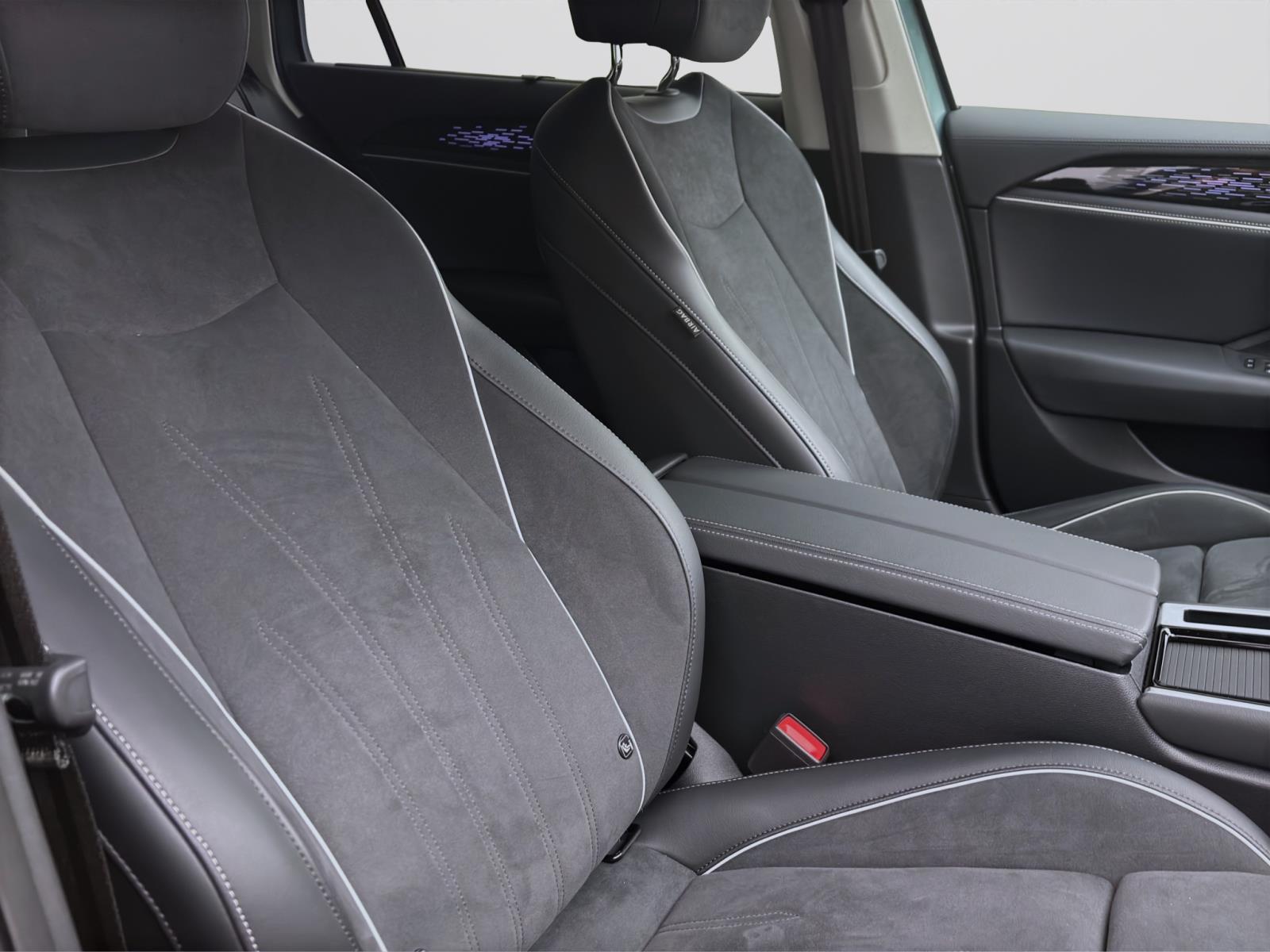 Volkswagen Passat Variant 2.0 TDI DSG ELEGANCE AHK NAVI KAMERA