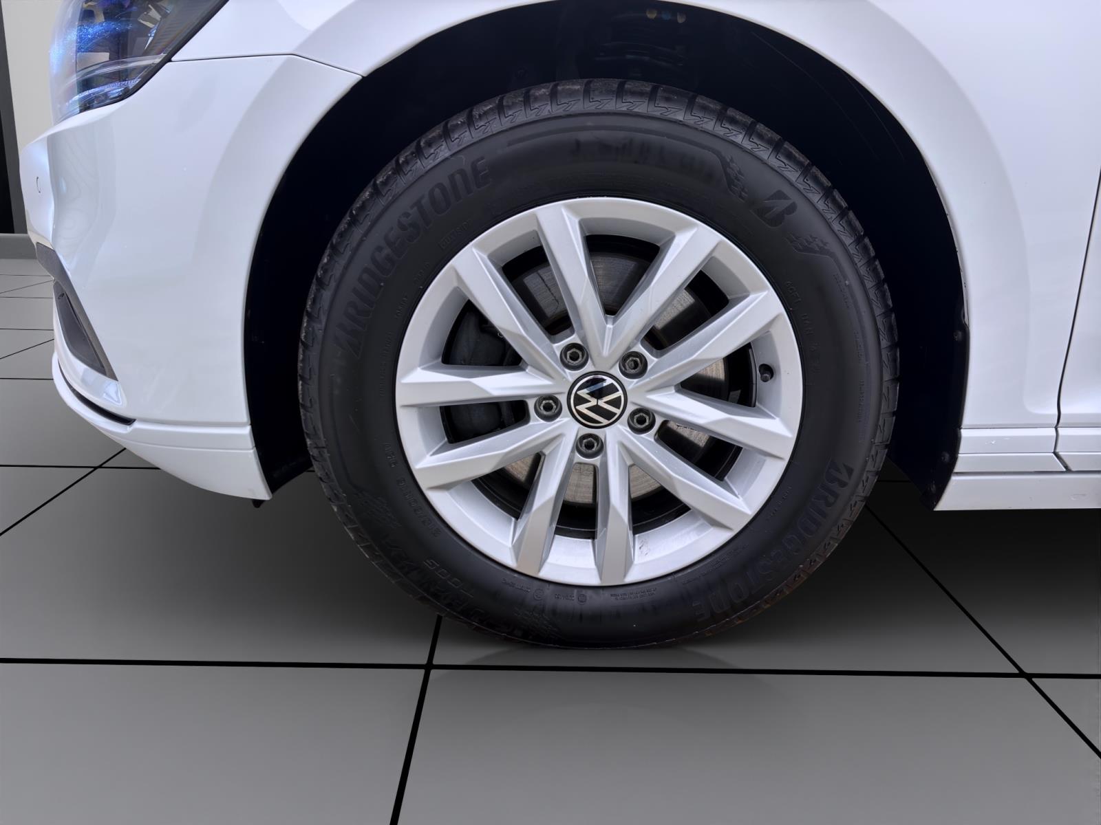 Volkswagen Passat Variant 2.0 TDI DSG BUSINESS PANO KAMERA NAVI LED