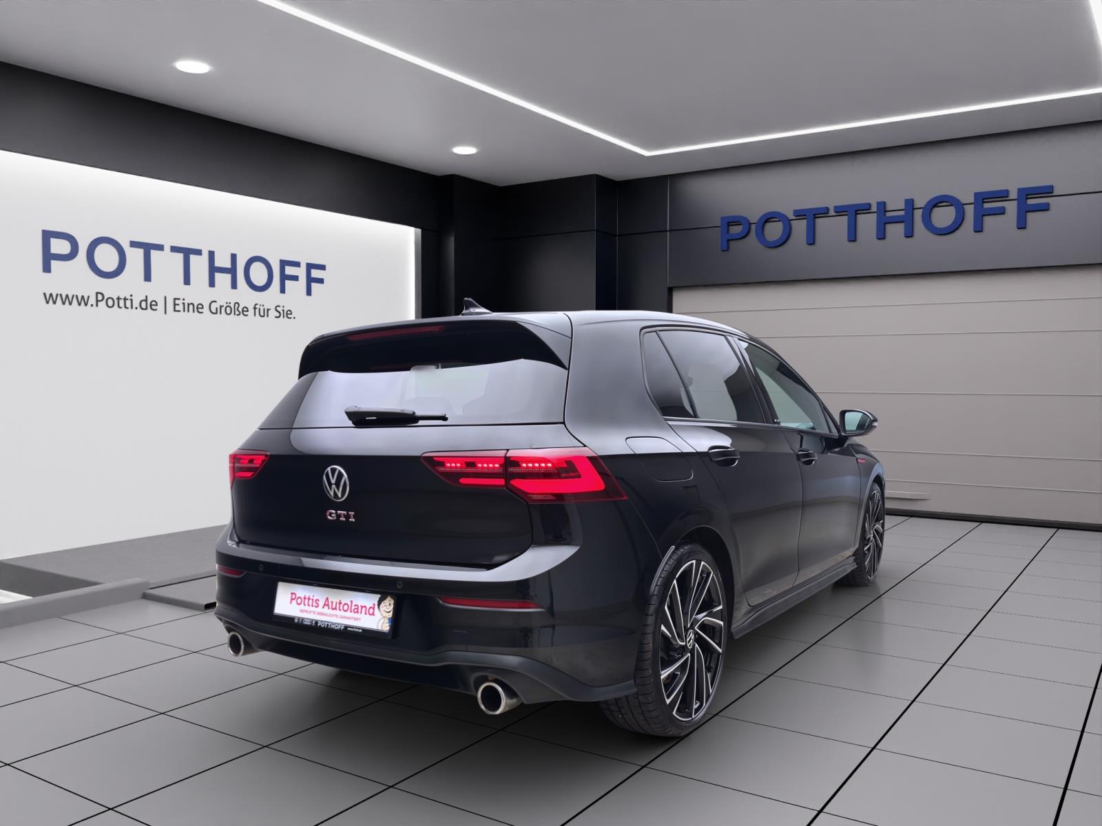 Volkswagen Golf GTI BLACK STYLE IQ.LIGHT NAVI ACC