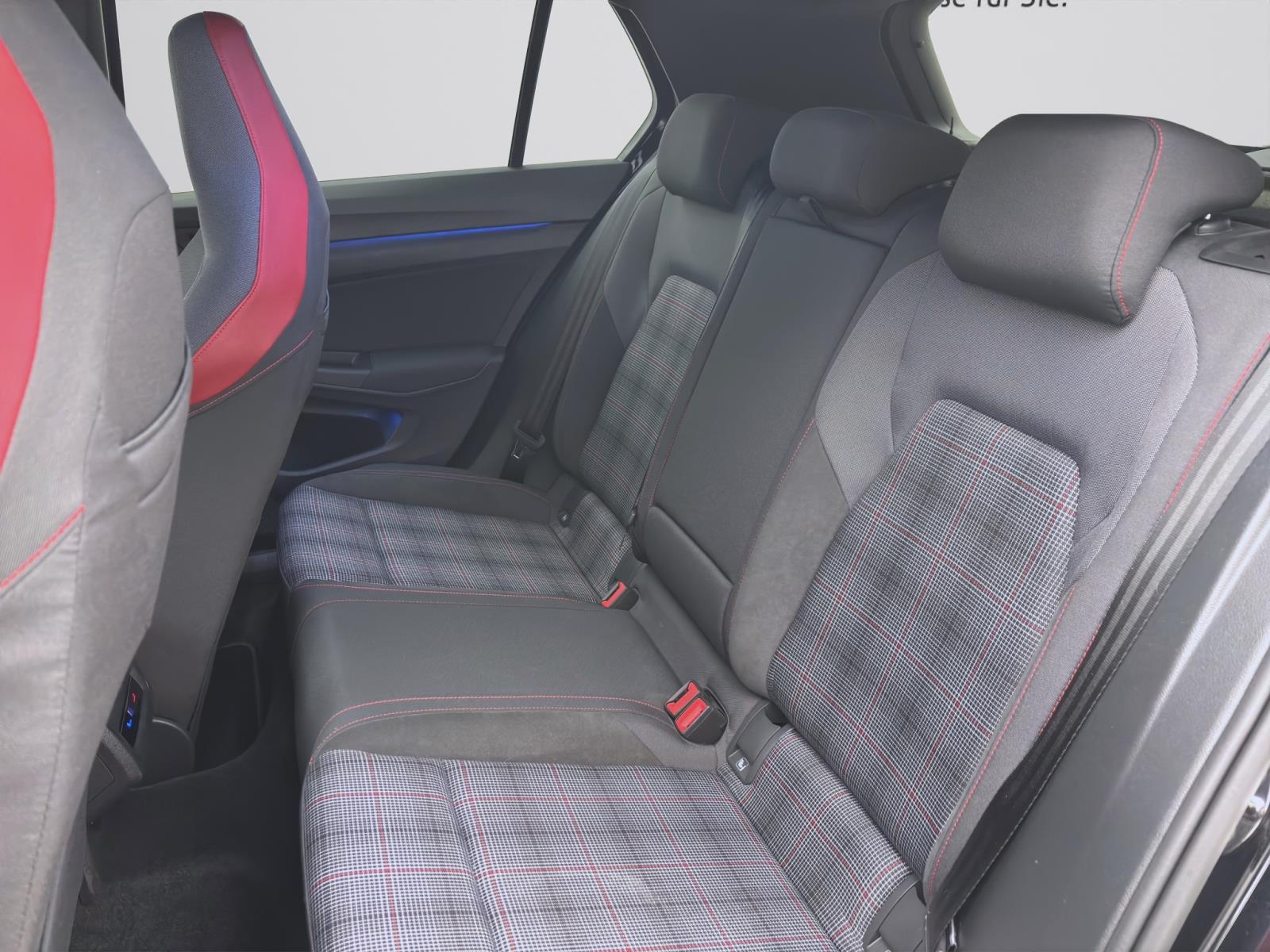 Volkswagen Golf GTI BLACK STYLE IQ.LIGHT NAVI ACC