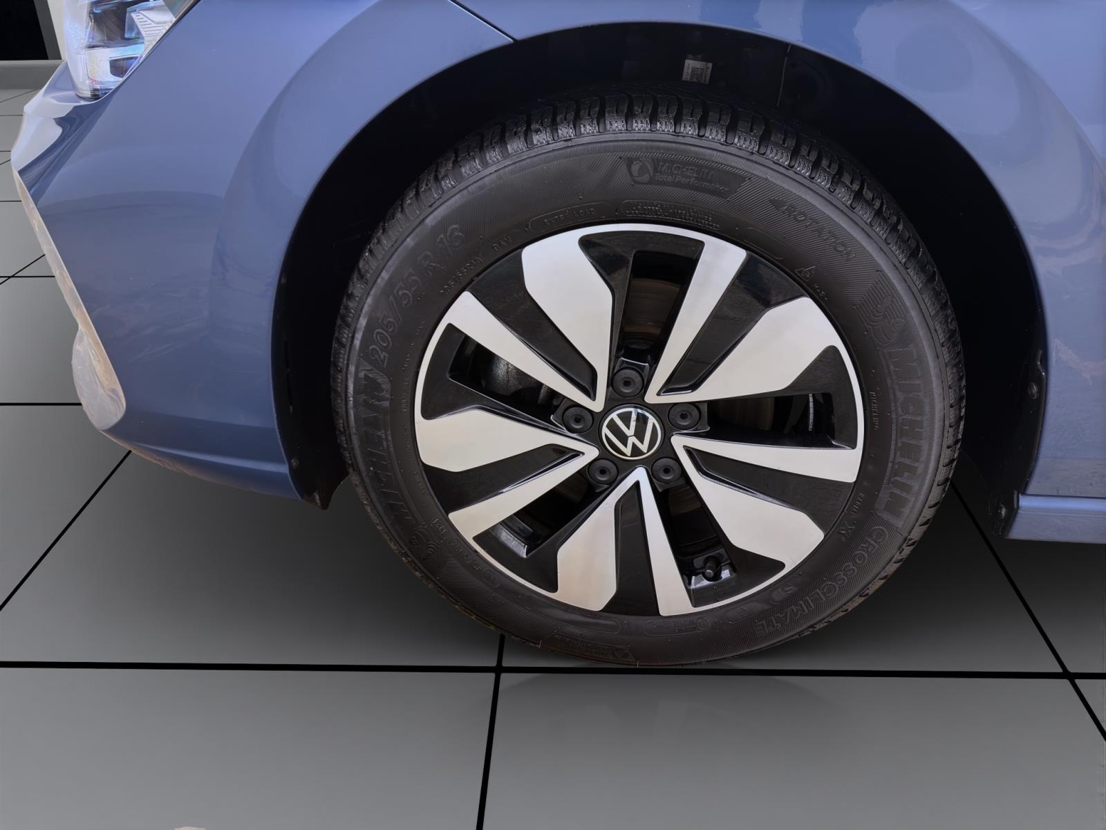 Volkswagen Golf 1.5 TSI GOAL PDC SITZHZG AHK LED