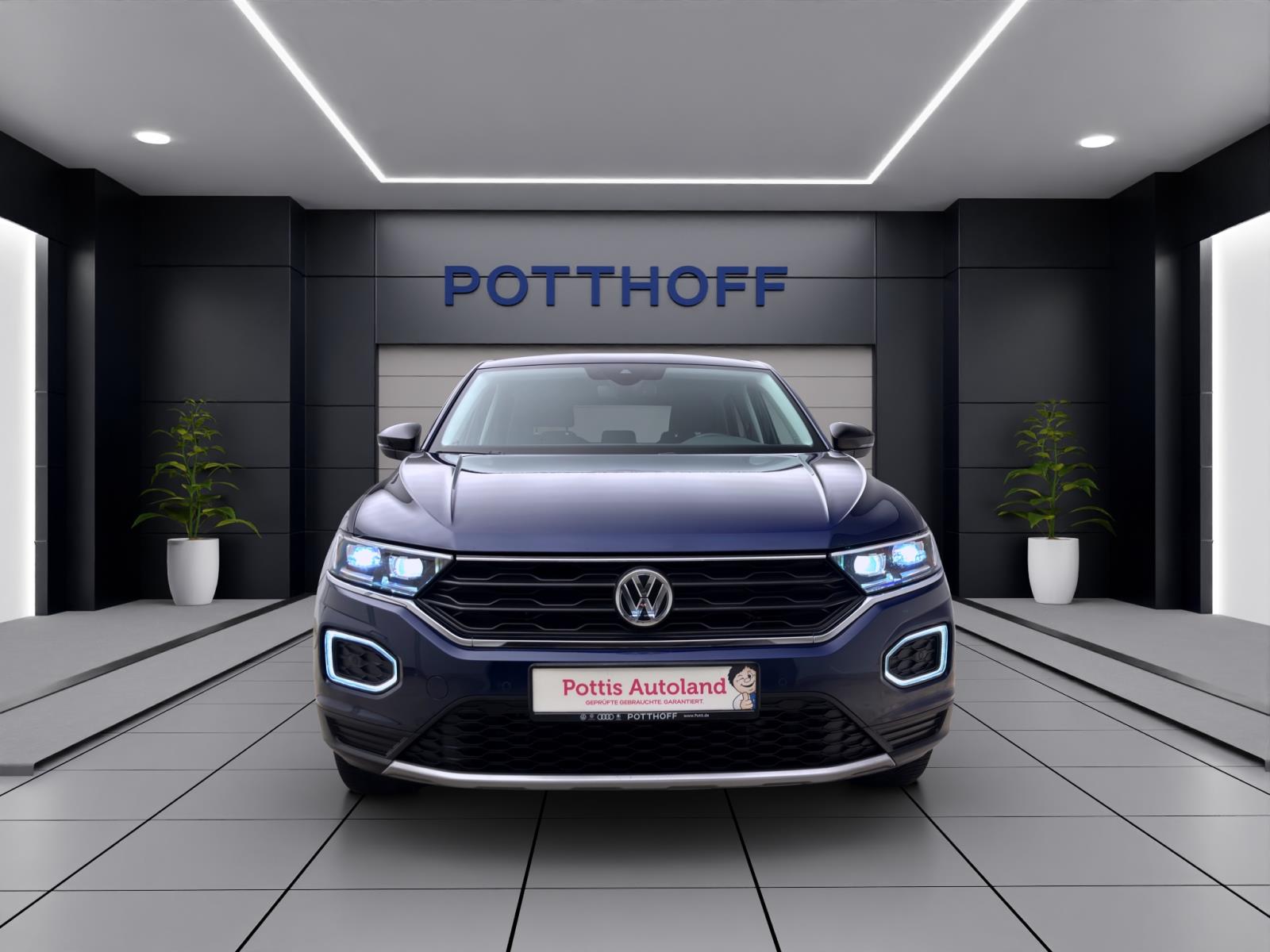 Volkswagen T-Roc 1.5 TSI DSG IQ.DRIVE KAMERA ACC SITZHZG LED