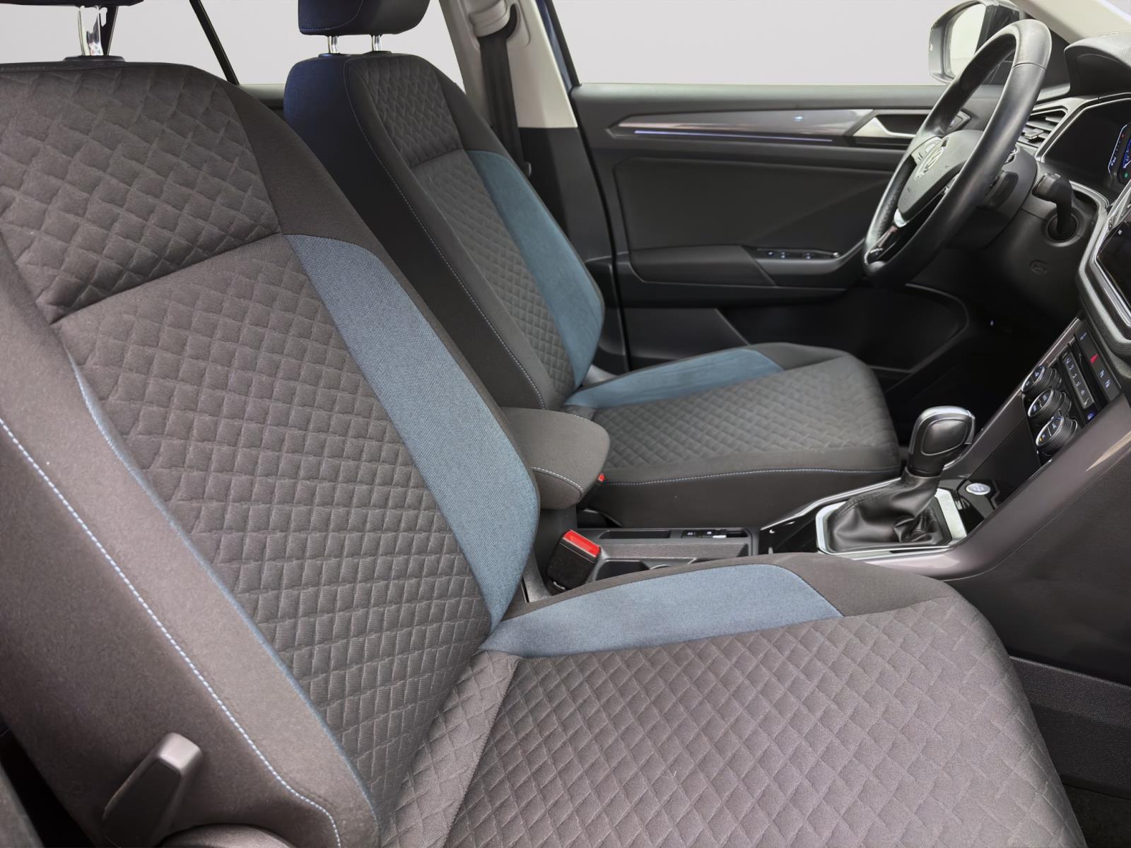 Volkswagen T-Roc 1.5 TSI DSG IQ.DRIVE KAMERA ACC SITZHZG LED