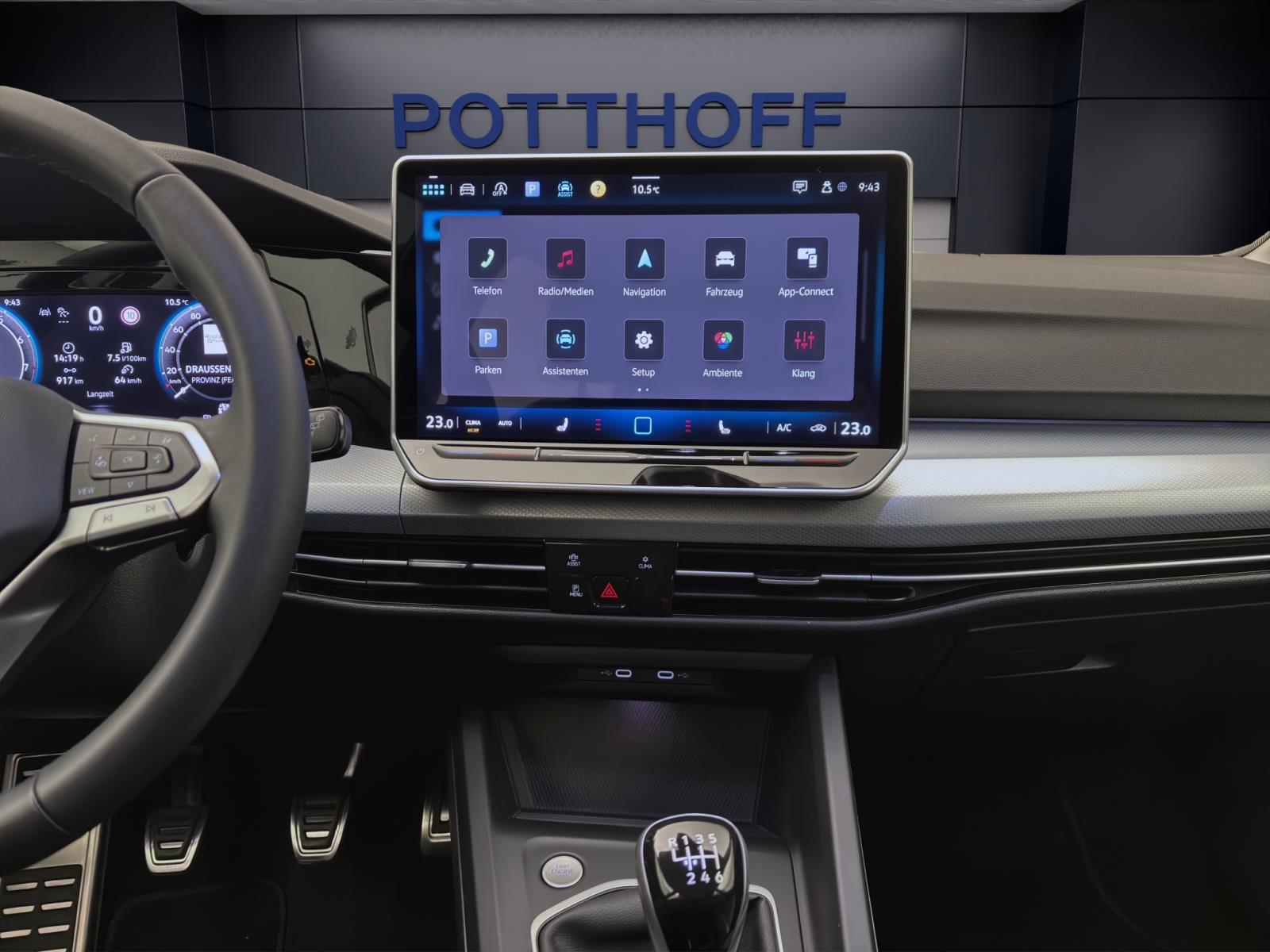 Volkswagen Golf 1.5 TSI GOAL NAVI AHK SITZHZG PDC