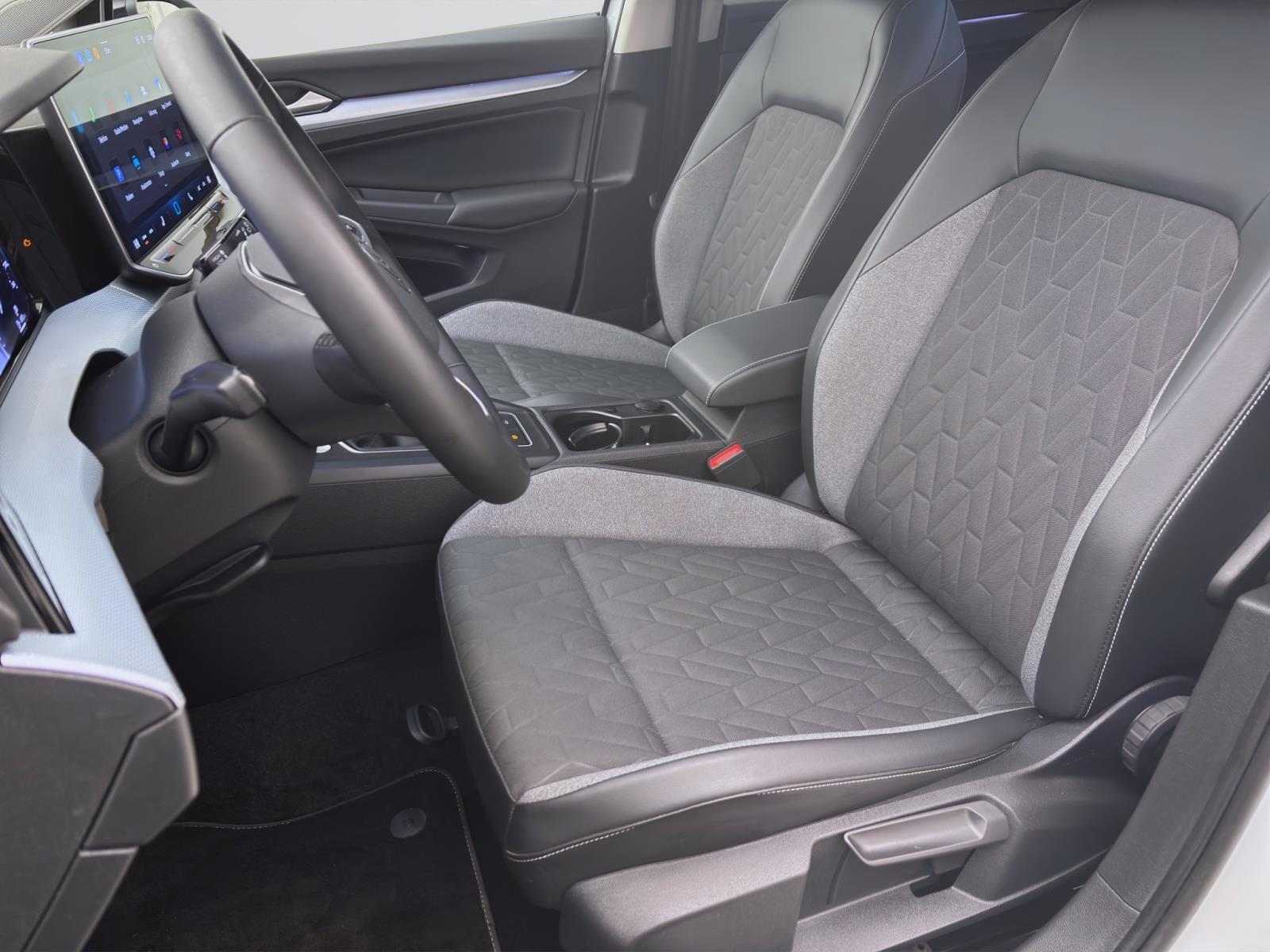Volkswagen Golf 1.5 TSI GOAL AHK LED SITZHZG NAVI