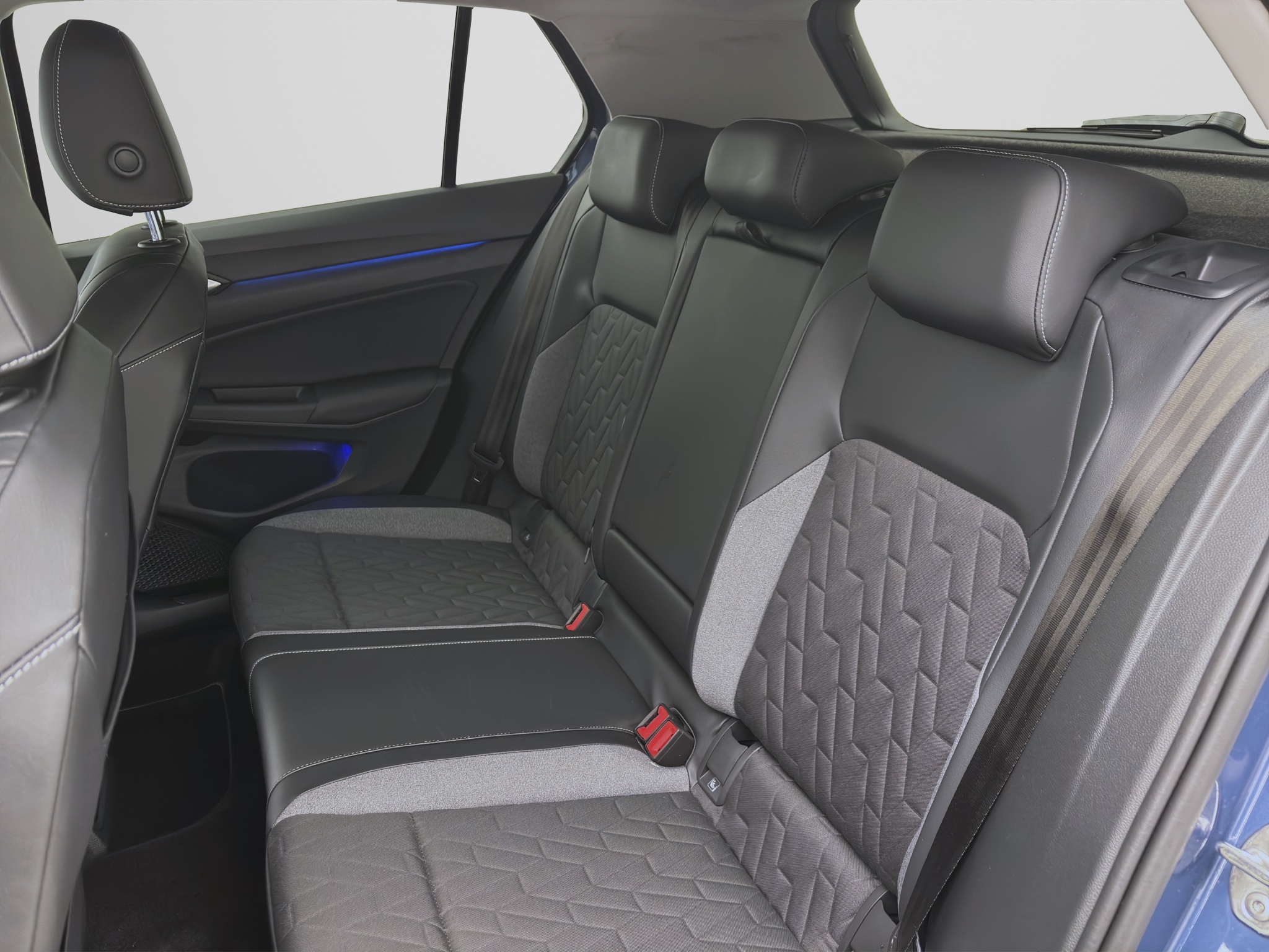 Volkswagen Golf 1.5 TSI GOAL NAVI AHK KLIMAPDC
