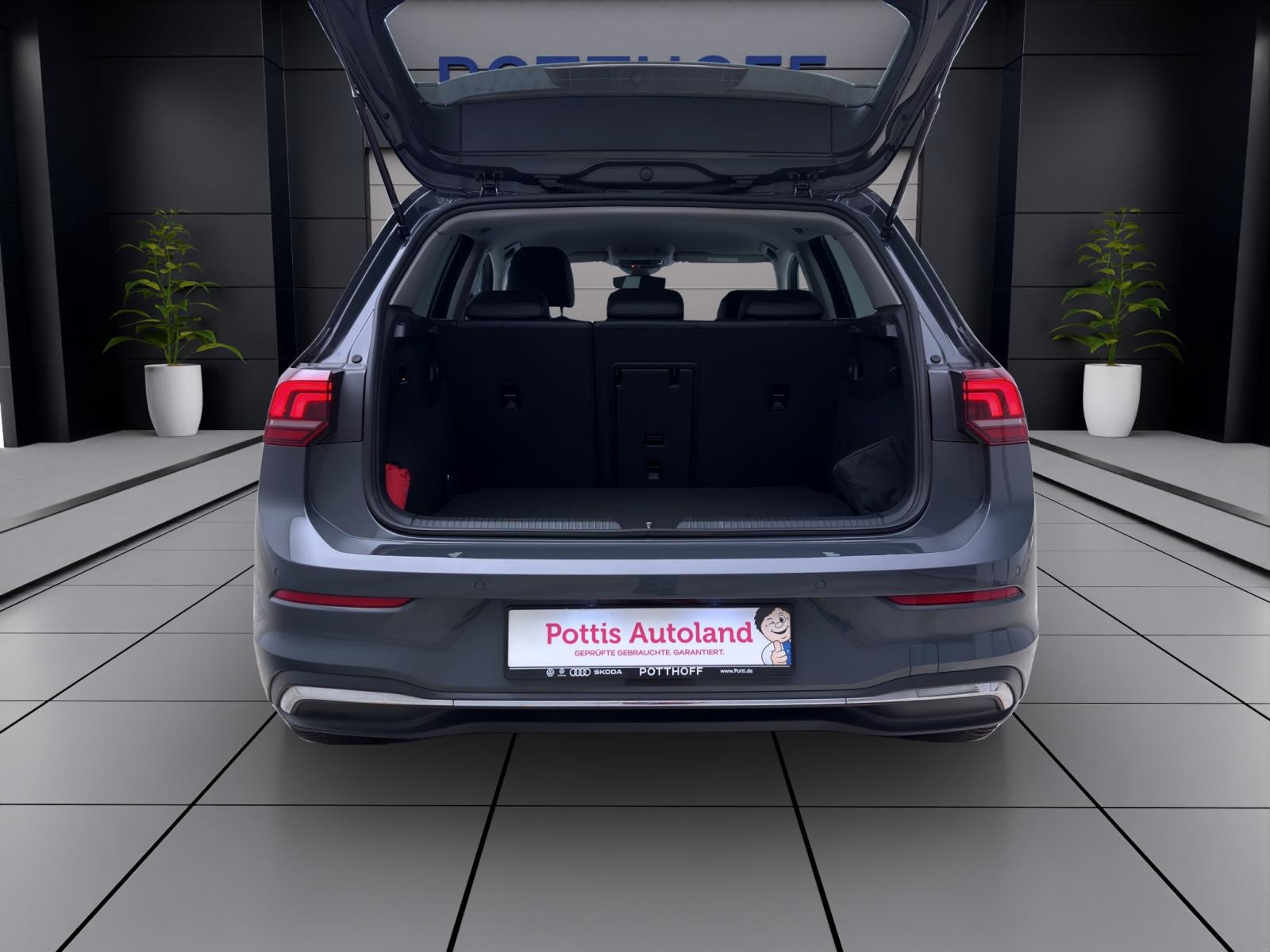 Volkswagen Golf 1.5 TSI GOAL NAVI AHK SITZHZG PDC