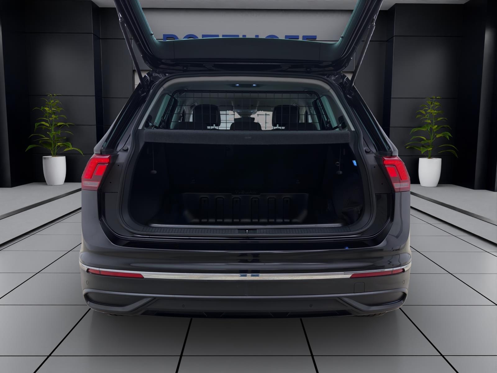 Volkswagen Tiguan 2.0 TDI ACTIVE NAVI AHK PDC LED