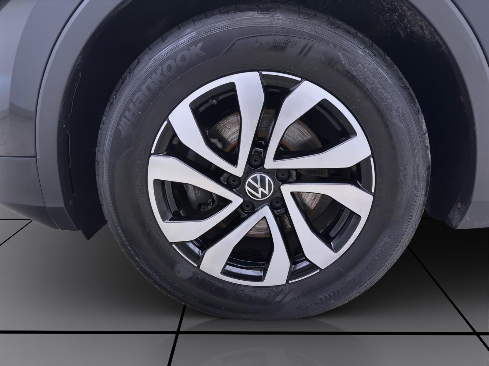 Volkswagen Tiguan 2.0 TDI ACTIVE NAVI AHK PDC LED