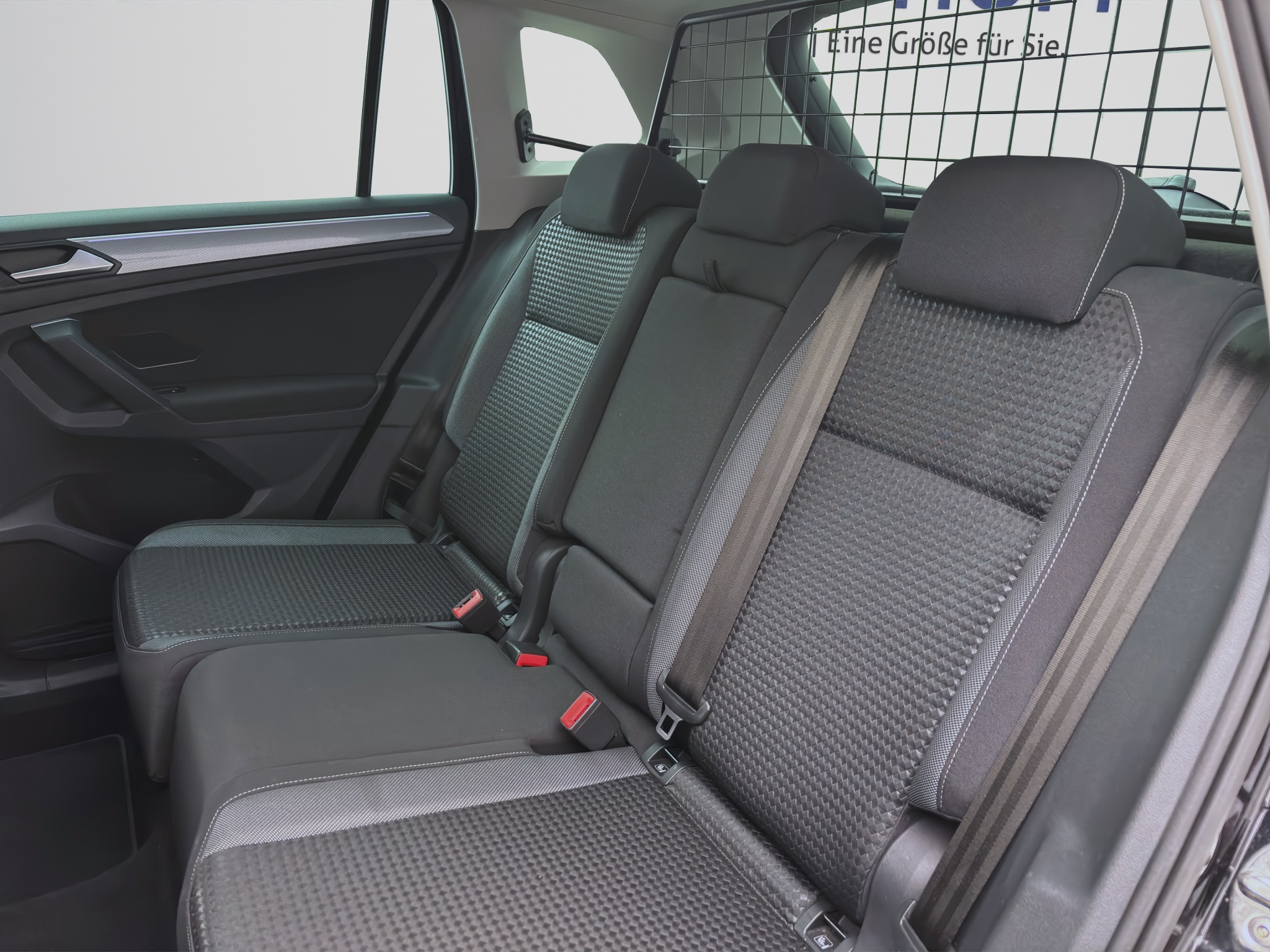 Volkswagen Tiguan 2.0 TDI ACTIVE NAVI AHK PDC LED