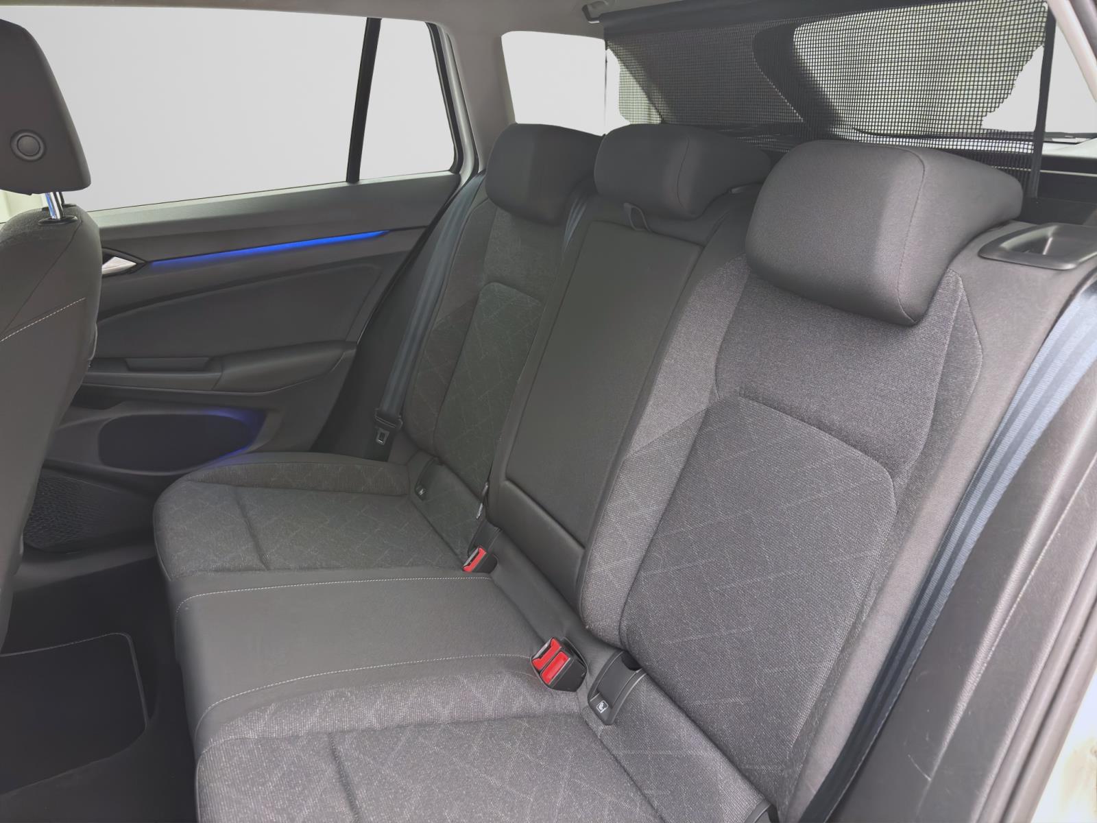 Volkswagen Golf Variant 2.0 TDI DSG LIFE AHK NAVI KAMERA LED