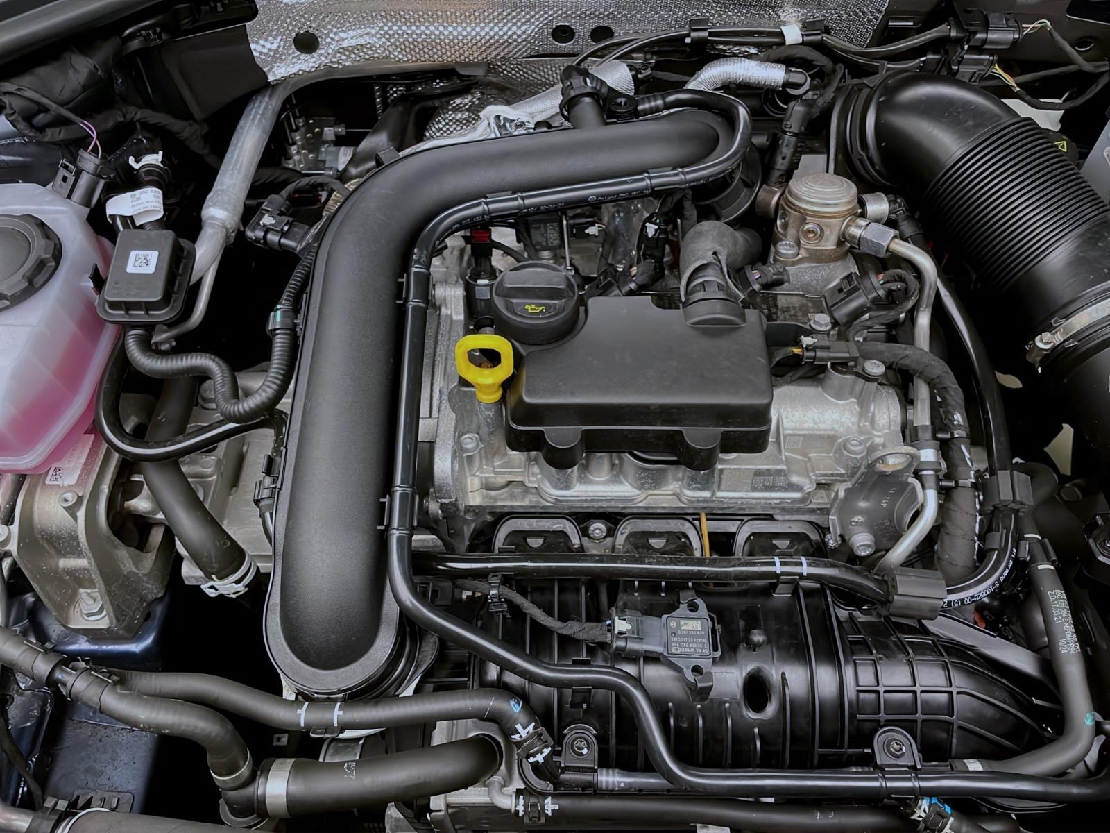 Bild 16: Volkswagen T-Roc 1.0 TSI GOAL NAVI PDC LED SITZHZG