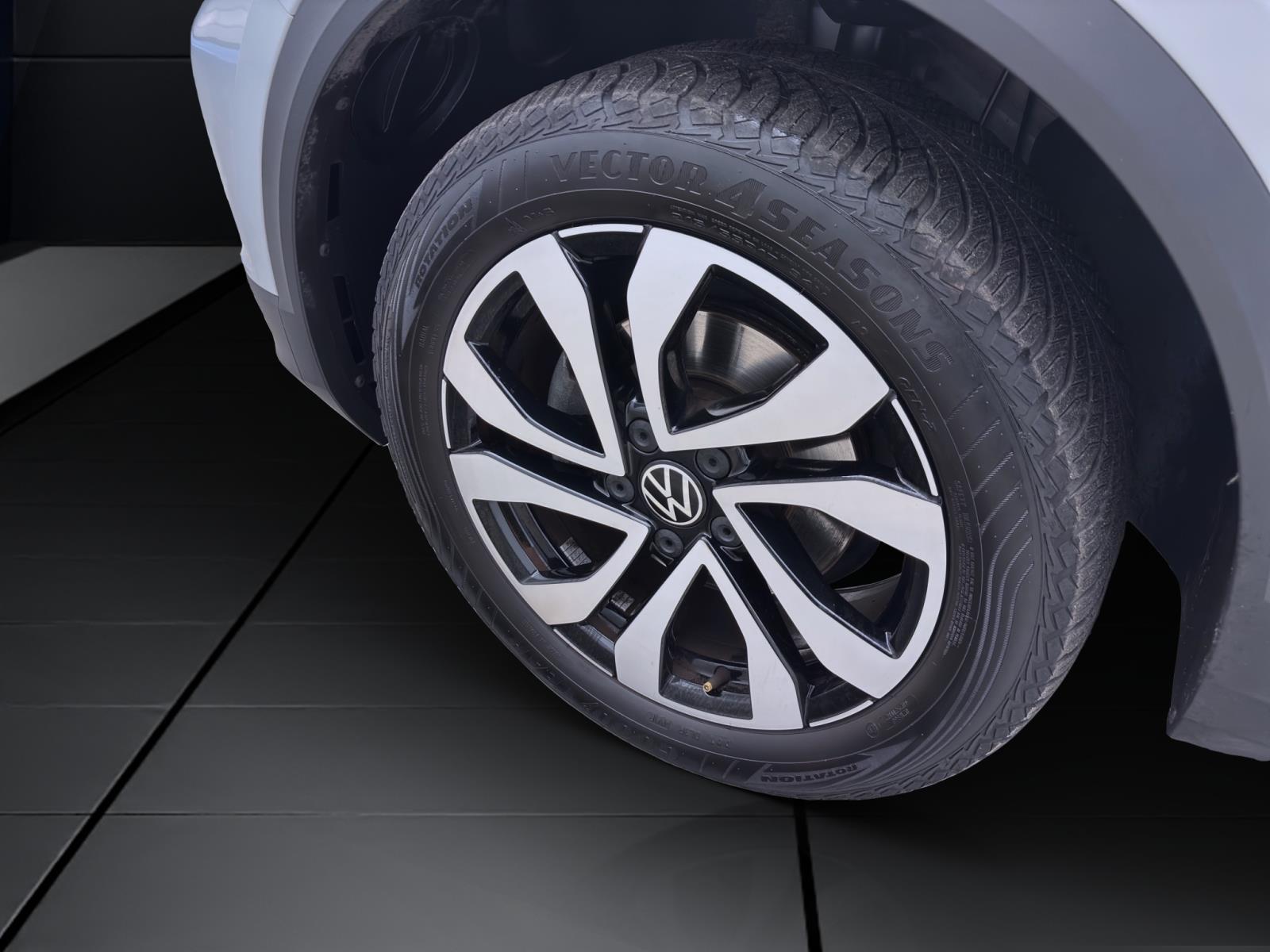 Volkswagen T-Roc 1.0 TSI ACTIVE NAVI APP-CONNECT SITZHZG