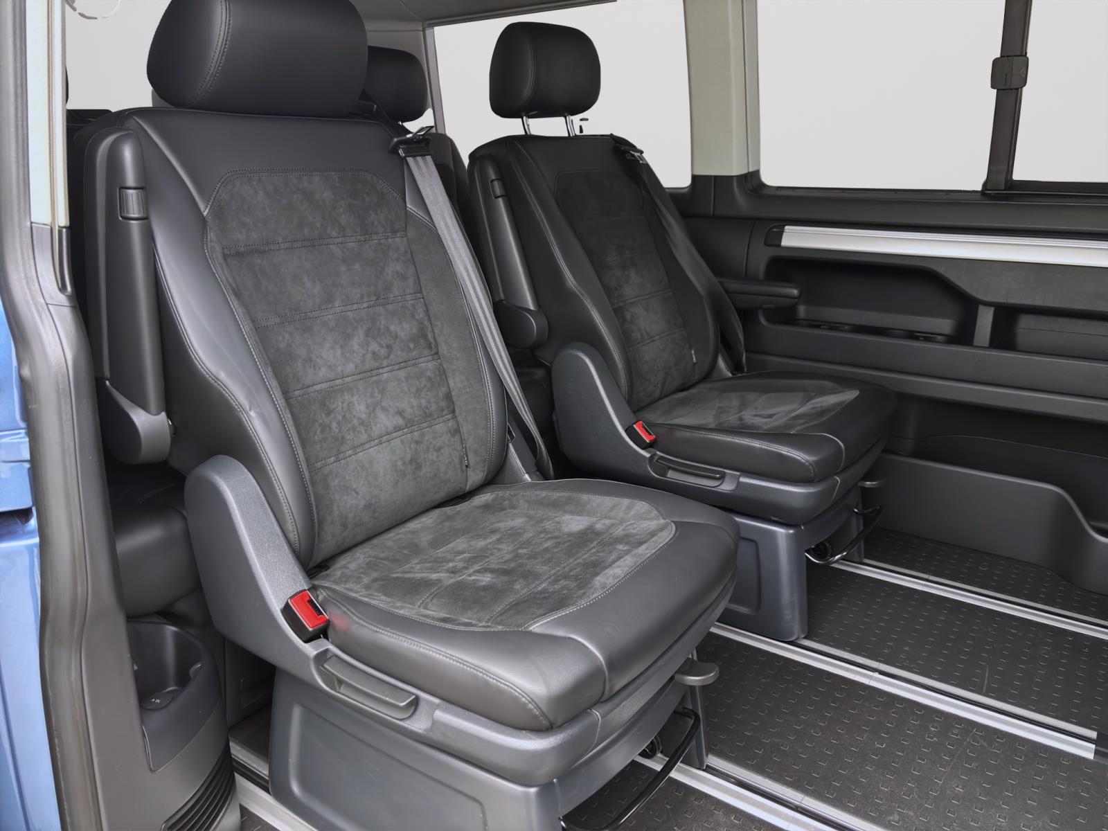 Volkswagen T6.1 California 2.0 TDI DSG BEACH NAVI AHK ACC KAMERA