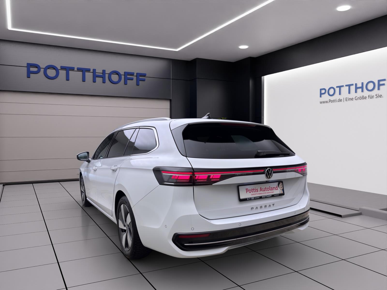 Volkswagen Passat Variant 2.0 TDI DSG ELEGANCE NAVI PDC LM17