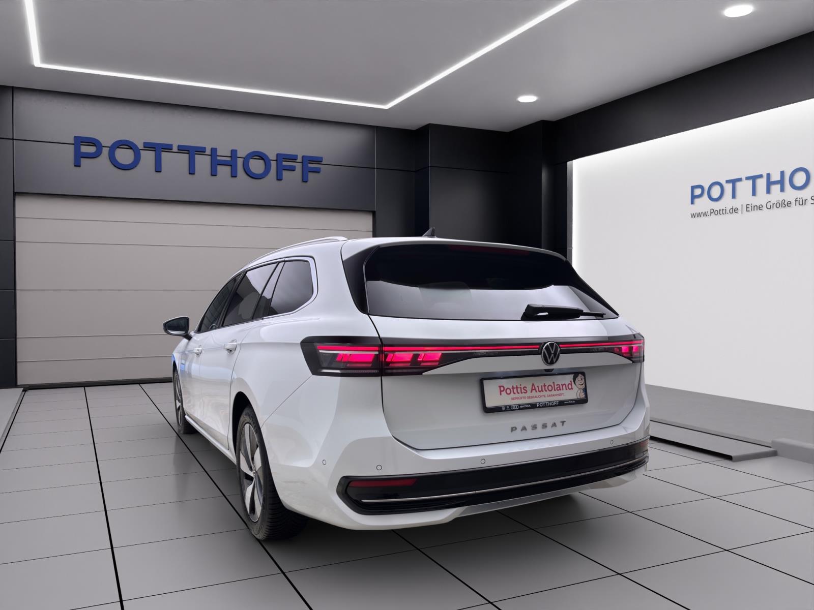 Volkswagen Passat Variant 2.0 TDI DSG ELEGANCE AHK NAVI PDC LM17
