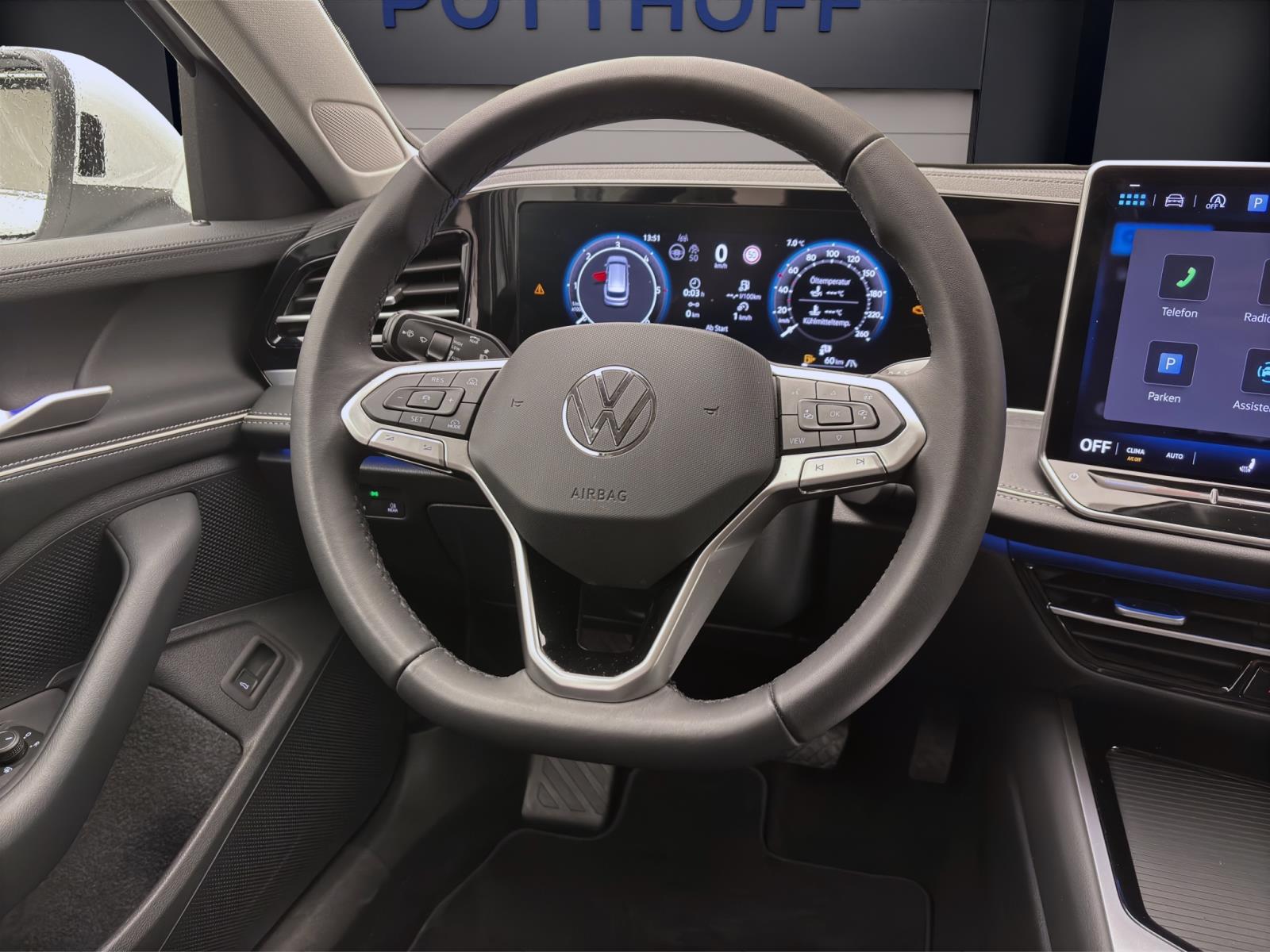 Volkswagen Passat Variant 2.0 TDI DSG ELEGANCE KAMERA PDC LED