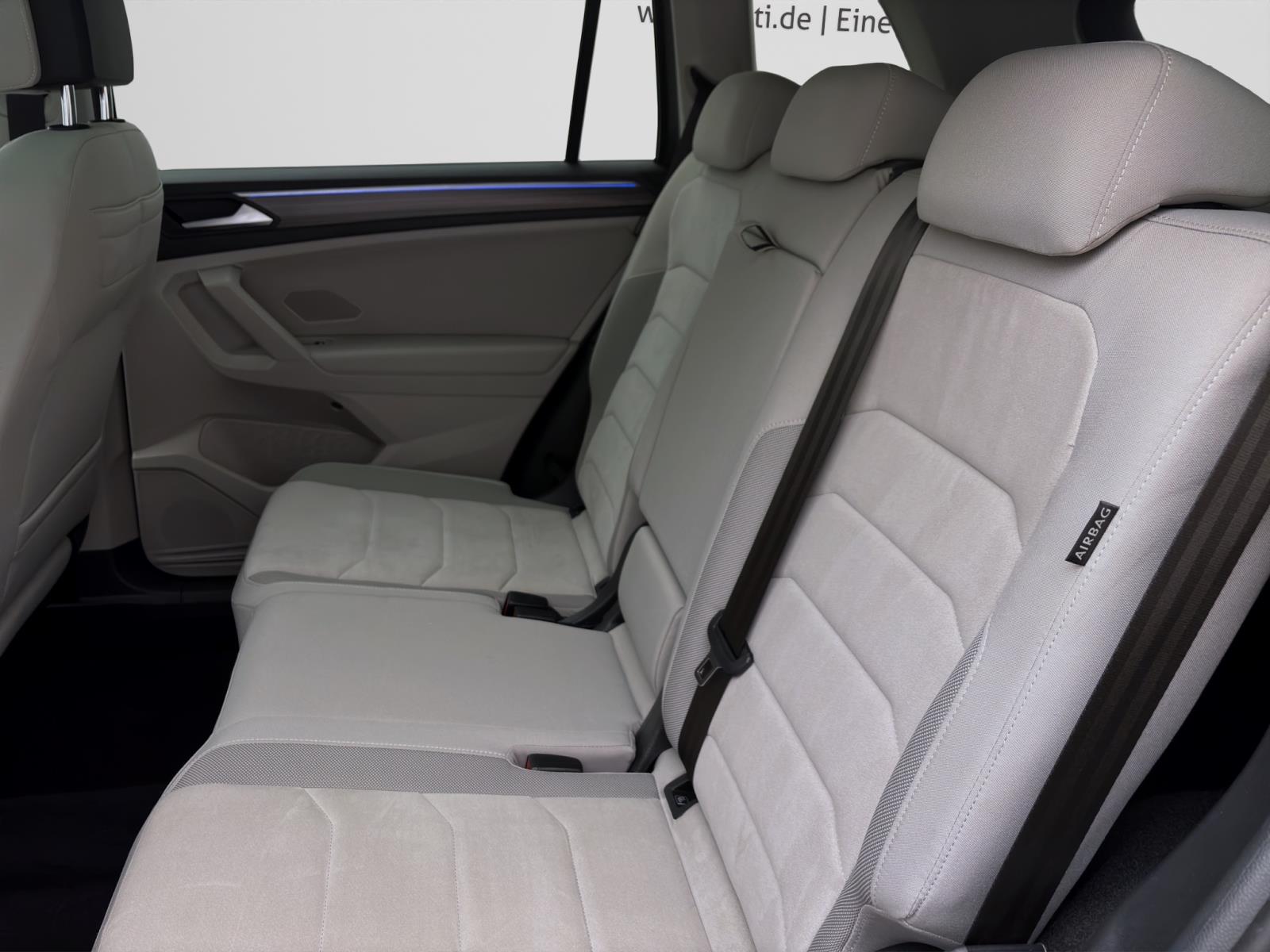 Volkswagen Tiguan Allspace 2.0 TDI DSG 4M ELEGANCE HARMAN HuD PANO AHK