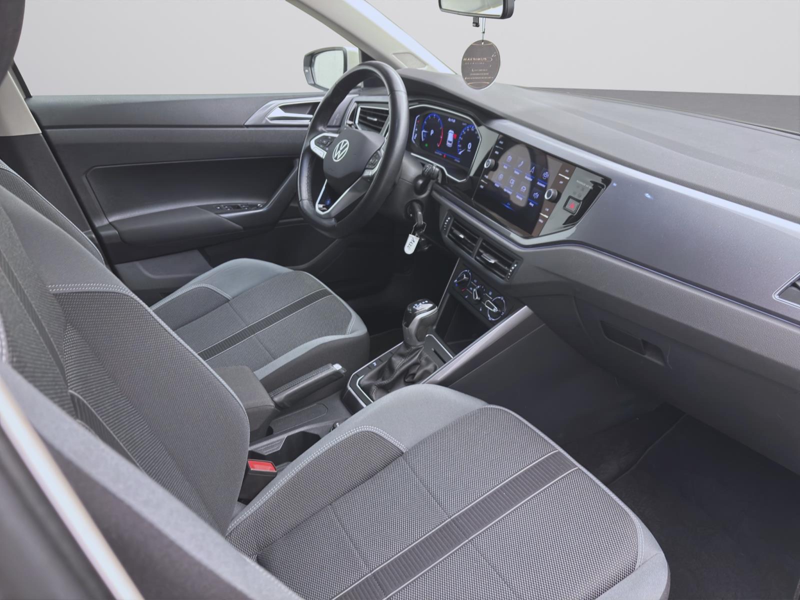 Volkswagen Polo 1.0 TSI DSG STYLE LM15 PDC LED SITZHZG