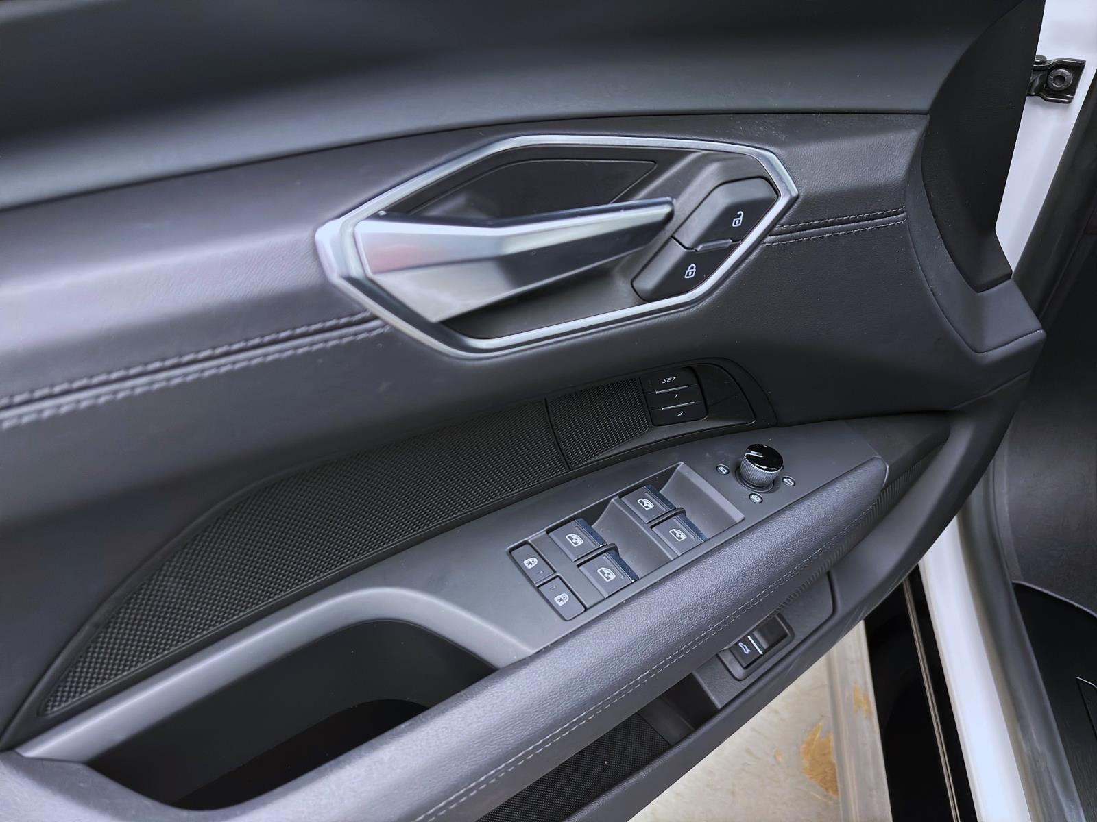 Audi e-tron GT Q PANO NAVI+ MATRIX B&O LM21