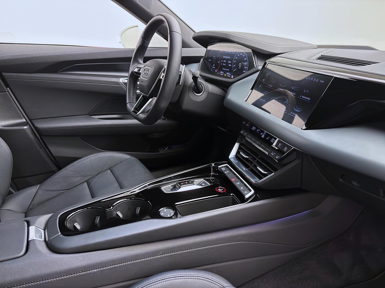 Audi e-tron GT Q PANO NAVI+ MATRIX B&O LM21