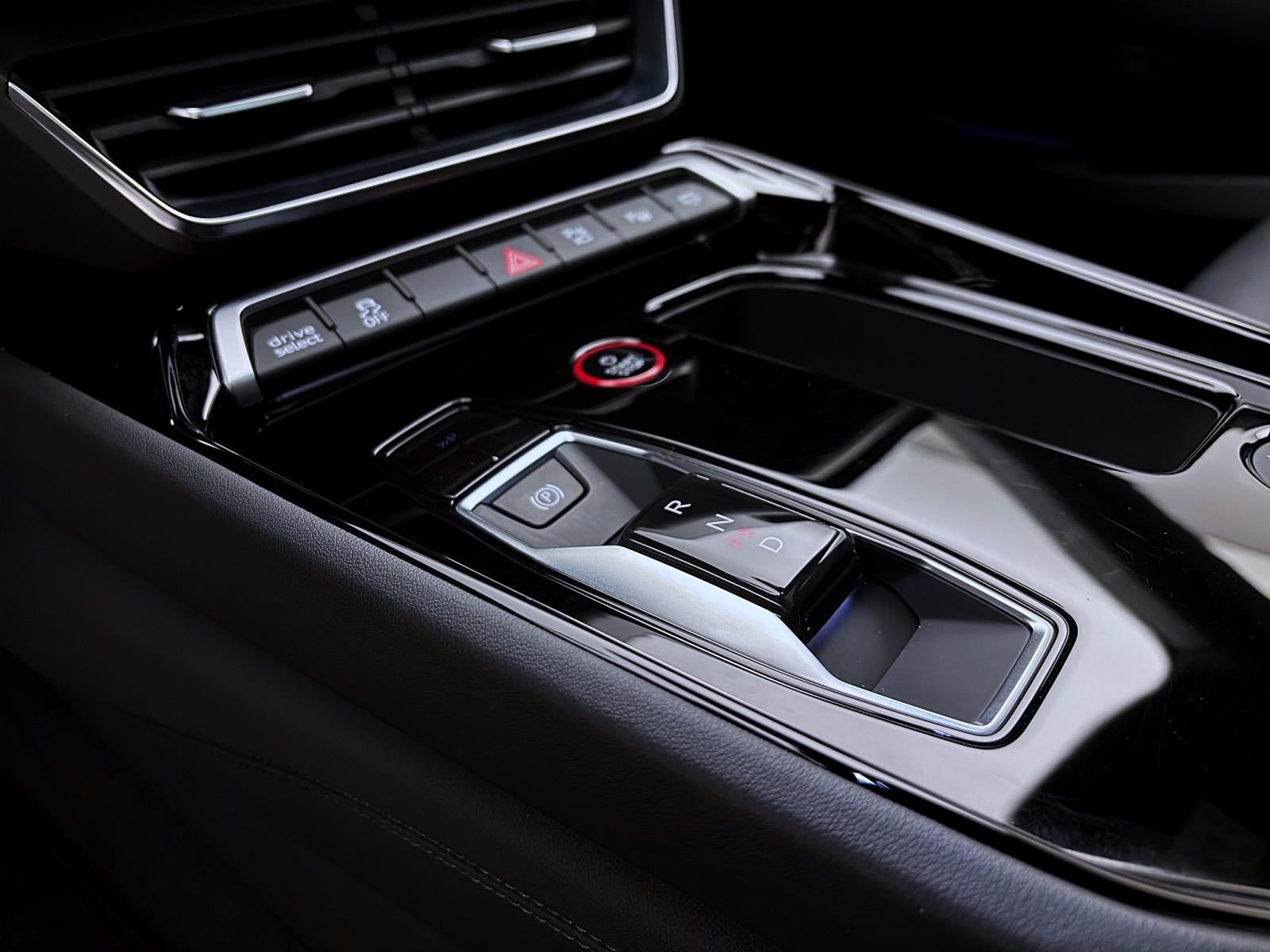 Audi e-tron GT Q PANO NAVI+ MATRIX B&O LM21