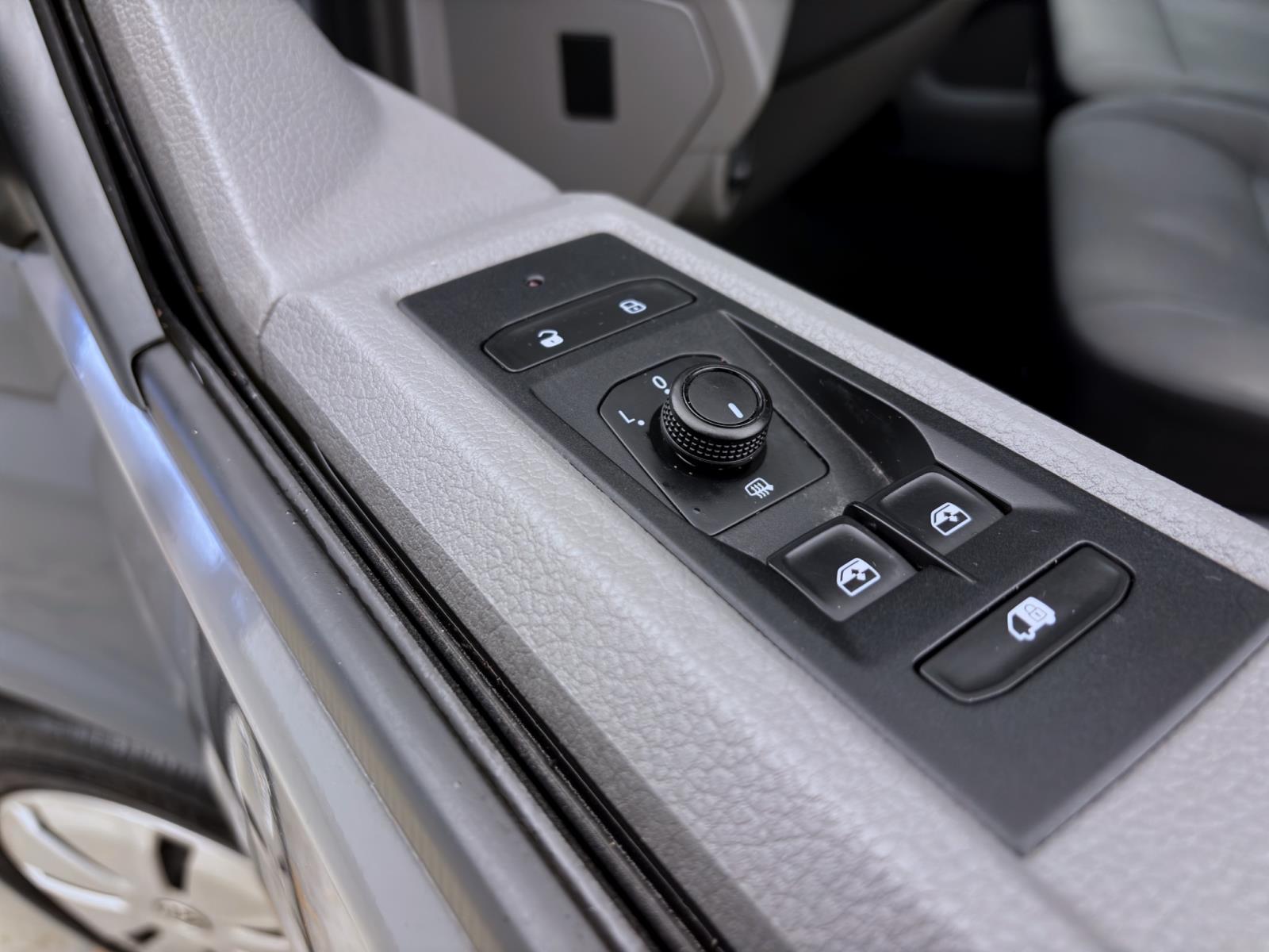Volkswagen T6.1 Transporter Kasten 2.0 TDI ECO PROFI NAVI KAMERA AHK