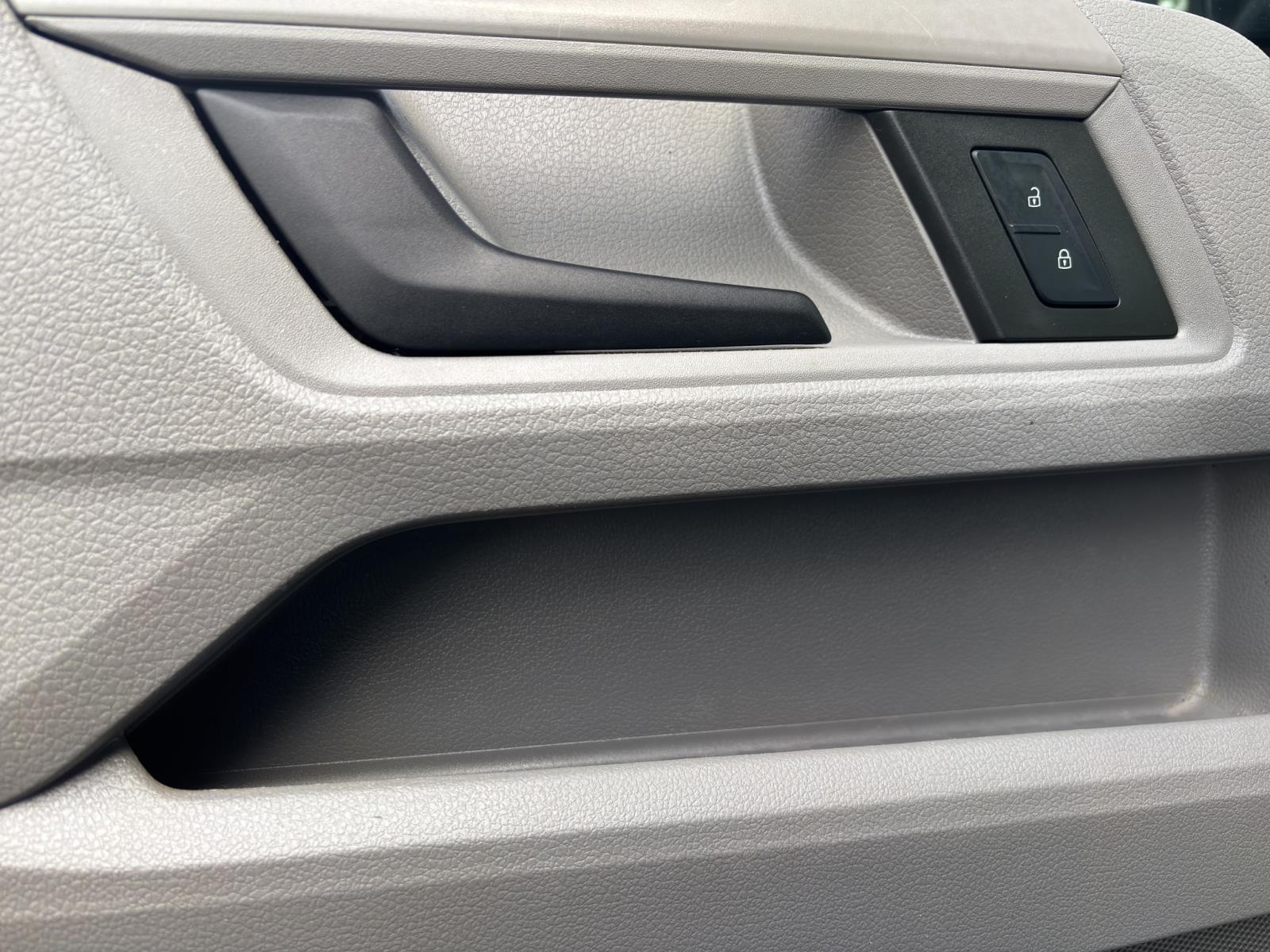 Volkswagen Crafter Pritsche 35 TDI DOKA LANG AHK KLIMA GANZJAHR