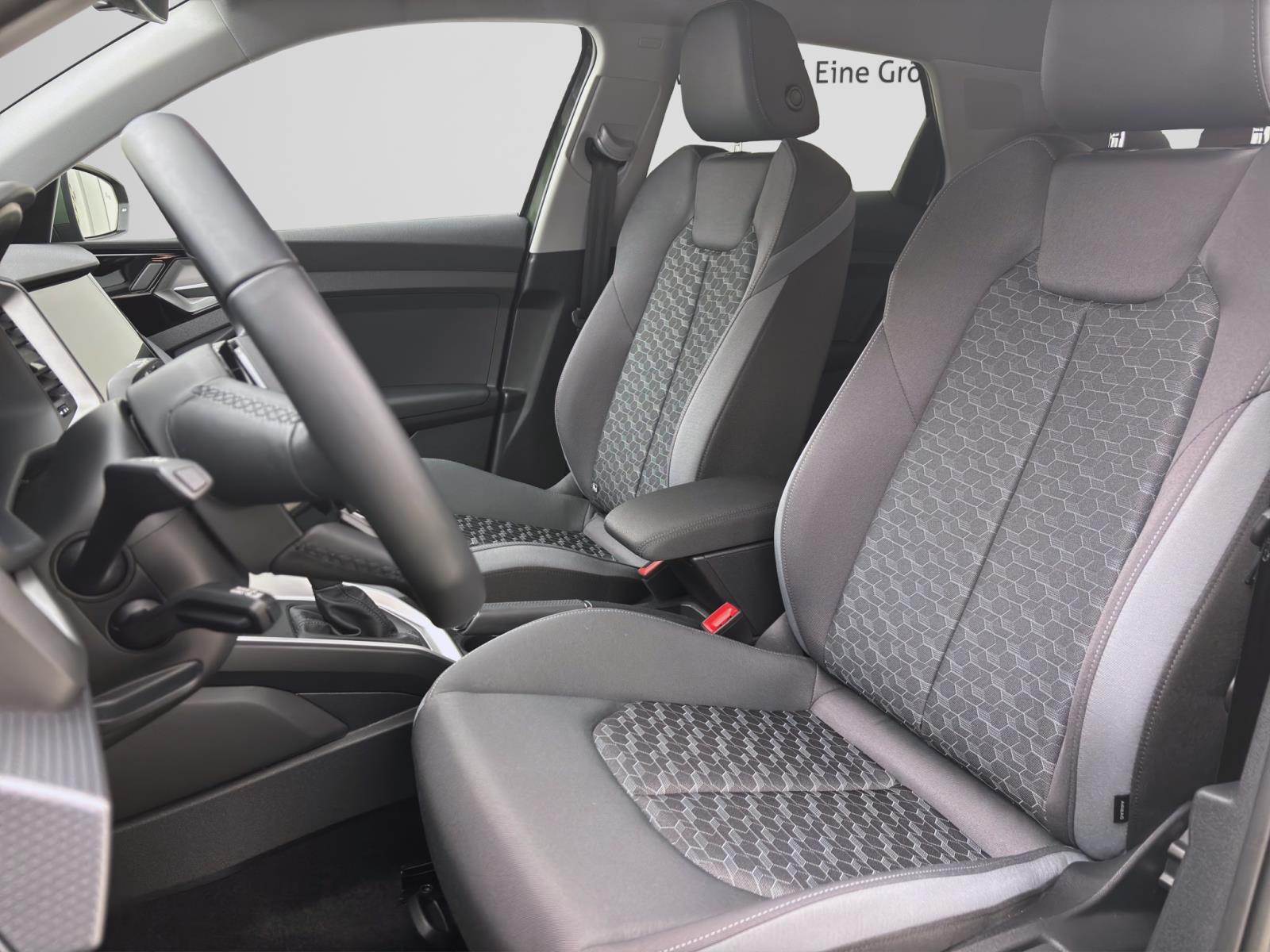 Audi A1 Sportback 30 TFSI S LINE LM17 SITZHZG VIRTUAL