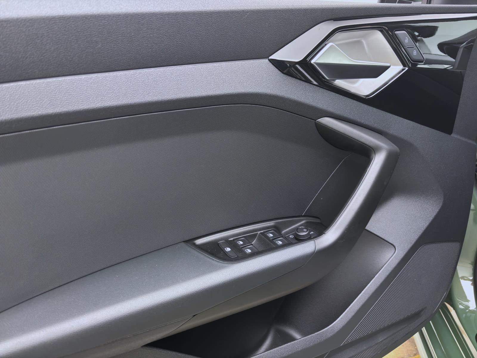 Audi A1 Sportback 30 TFSI S LINE LM17 SITZHZG VIRTUAL