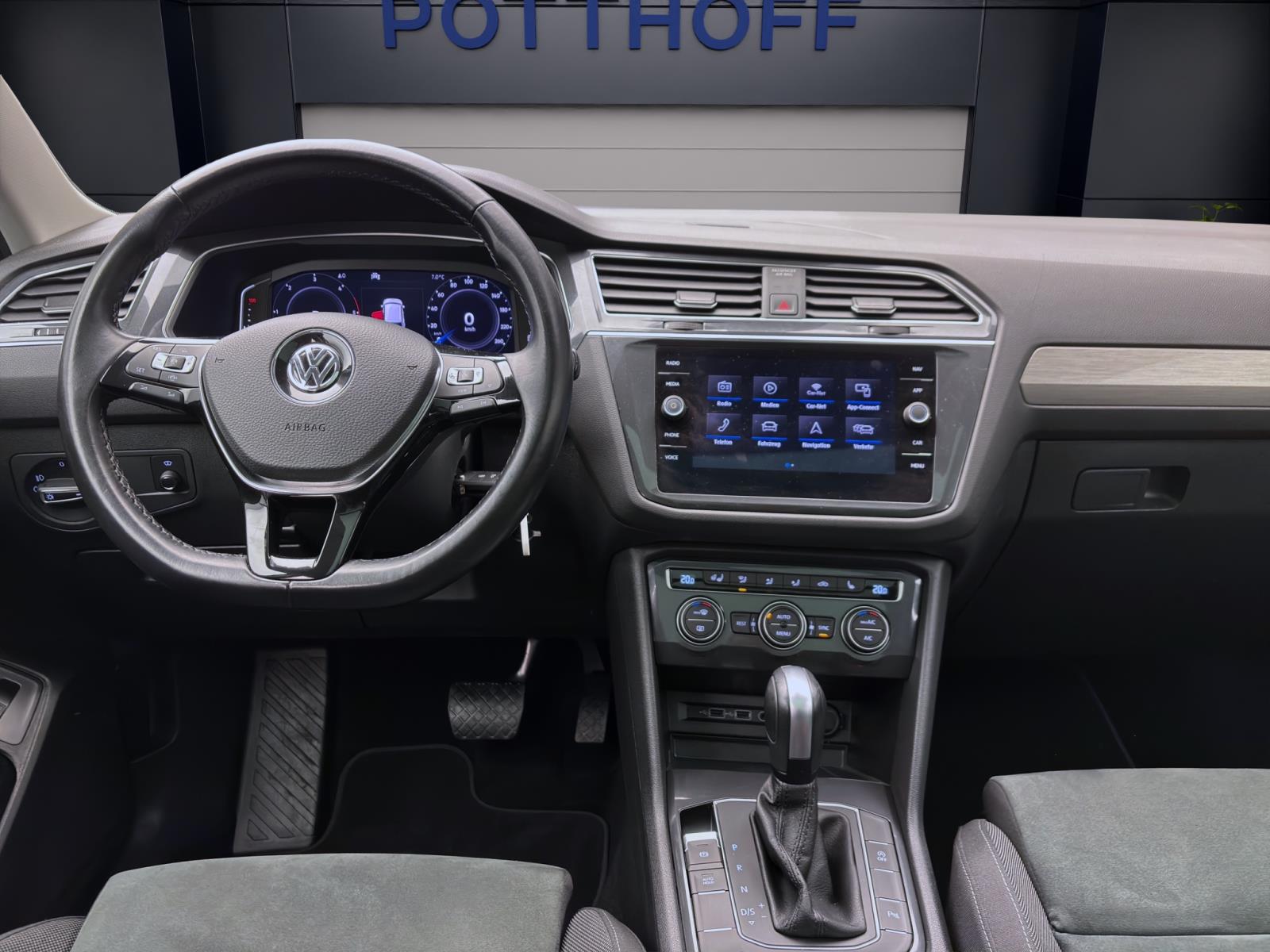 Volkswagen Tiguan Allspace 2.0 TDI DSG COMFORTLINE NAVI AHK PDC