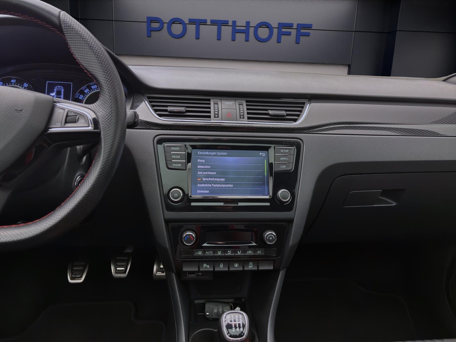 Skoda Rapid Spaceback 1.0 TSI MONTE CARLO PDC KLIMA DAB PANO