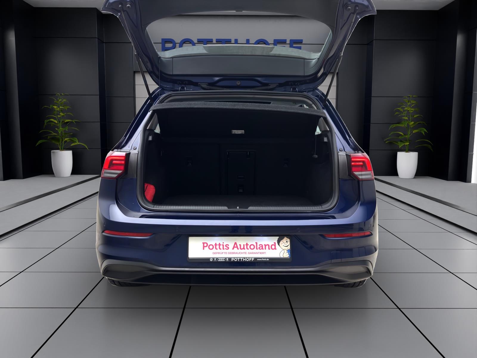 Volkswagen Golf 1.5 eTSI DSG LIFE PANO HuD NAVI PDC