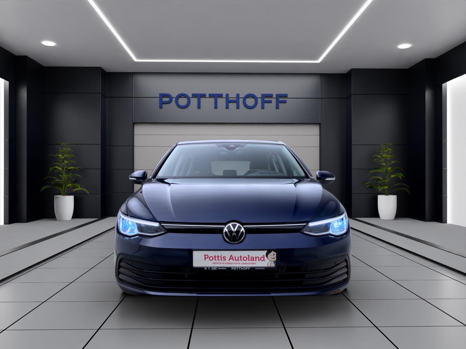 Volkswagen Golf 1.5 eTSI DSG LIFE PANO HuD NAVI PDC