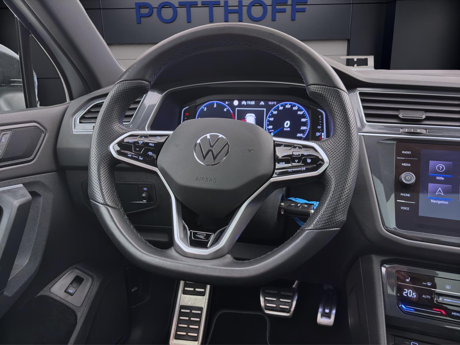 Volkswagen Tiguan 2.0 TDI DSG 4M R-LINE STDHZG PANO NAVI PDC