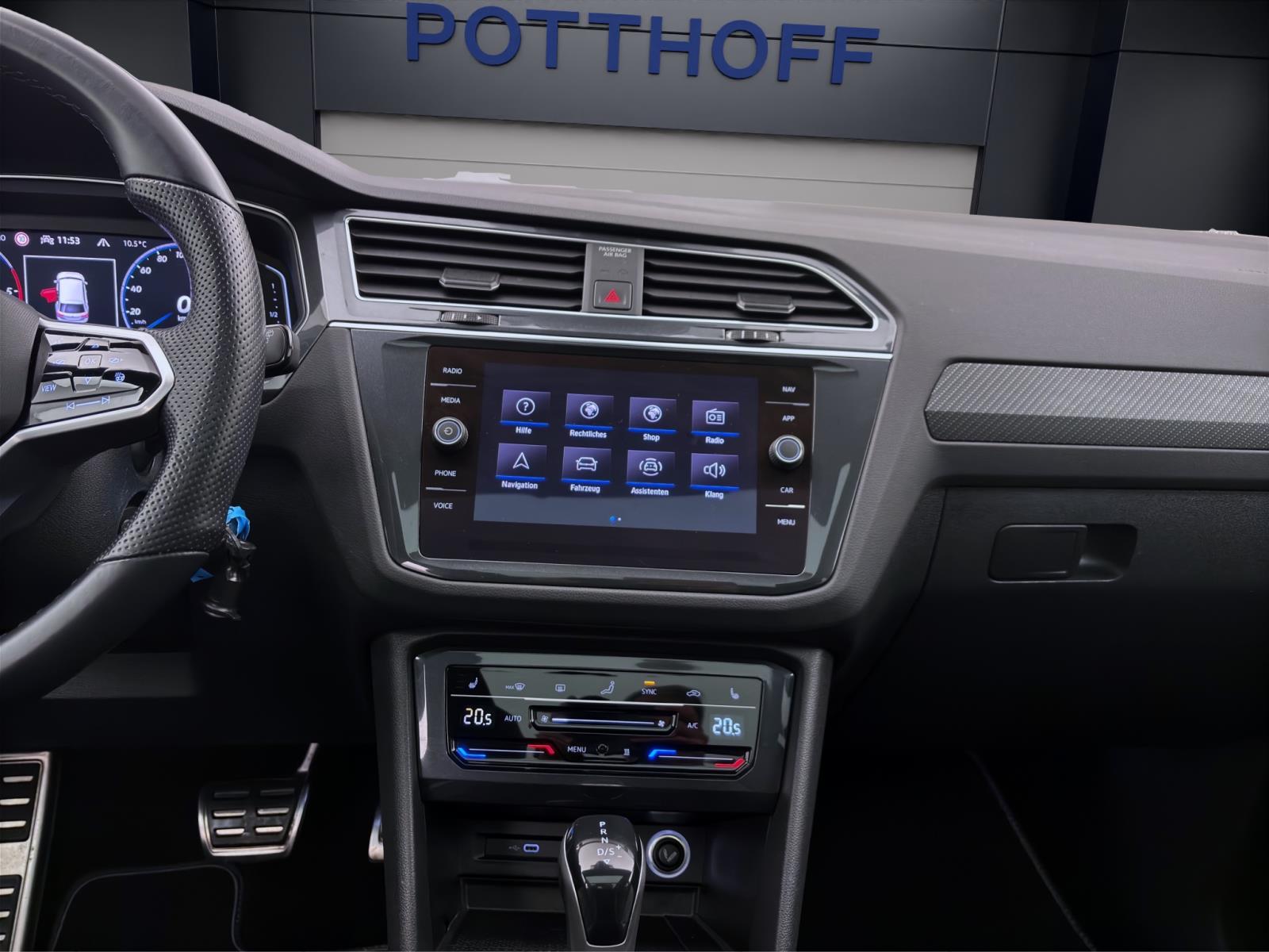 Volkswagen Tiguan 2.0 TDI DSG 4M R-LINE STDHZG PANO NAVI PDC