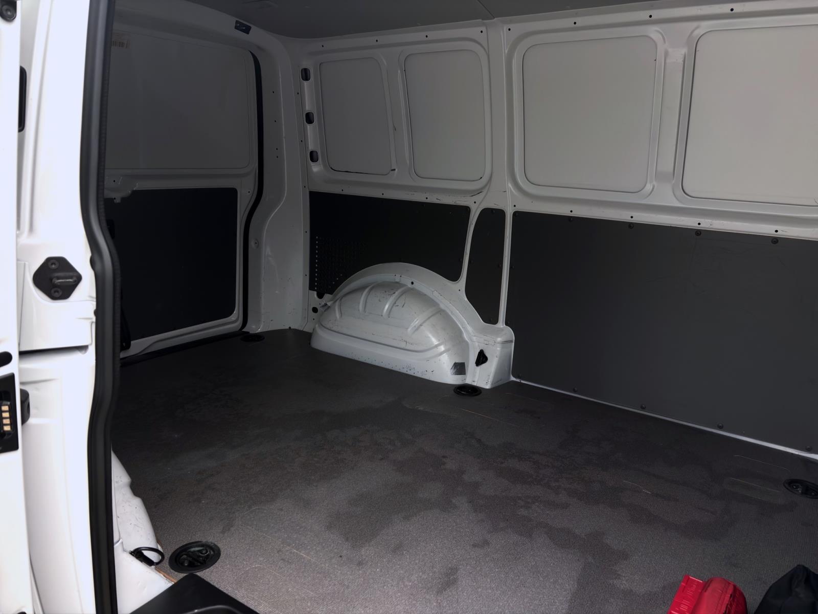 Volkswagen T6.1 Transporter Kombi 2.0 TDI FWD KLIMA PDC