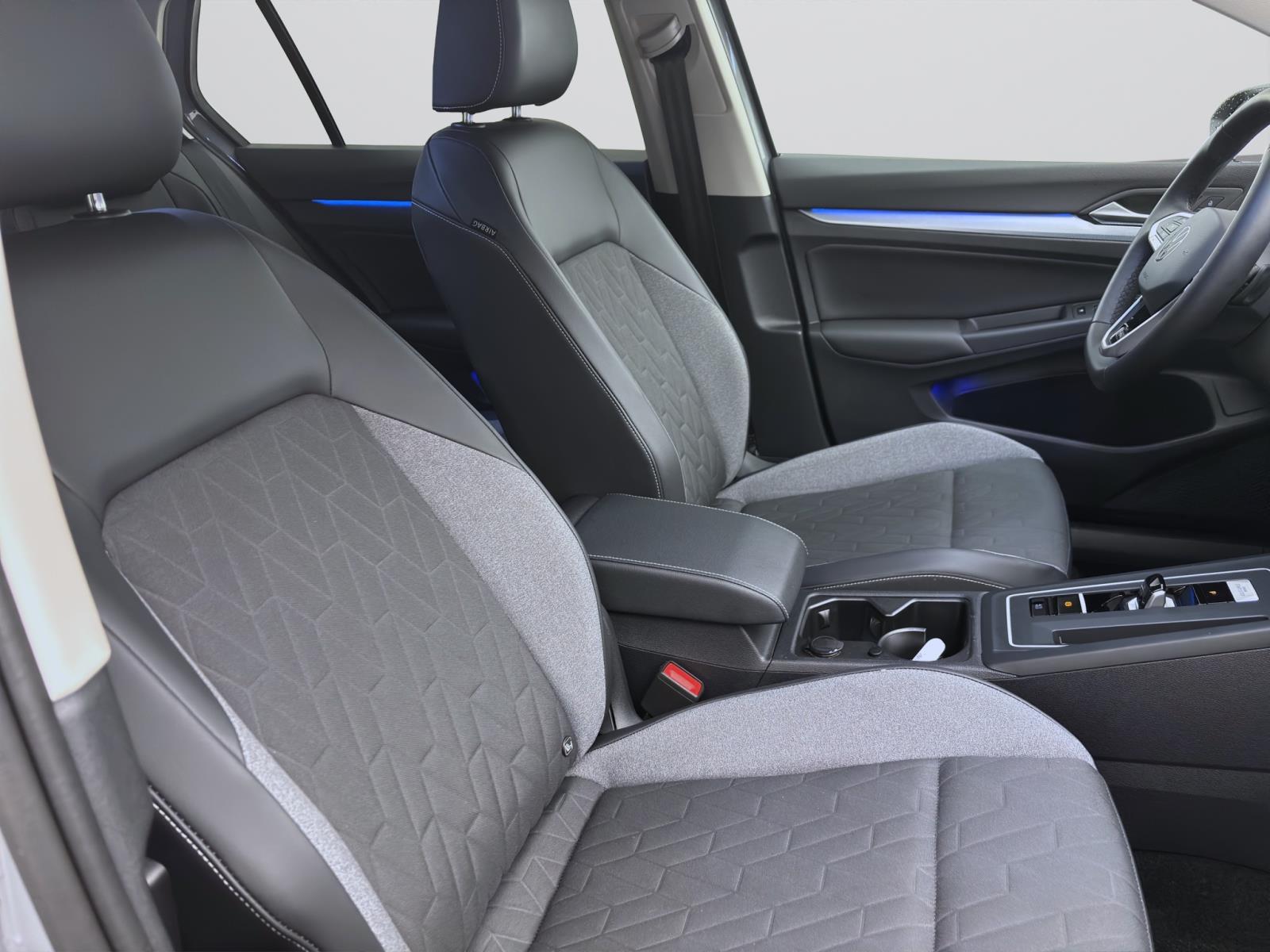 Volkswagen Golf 2.0 TDI DSG GOAL AHK NAVI SITZHZG
