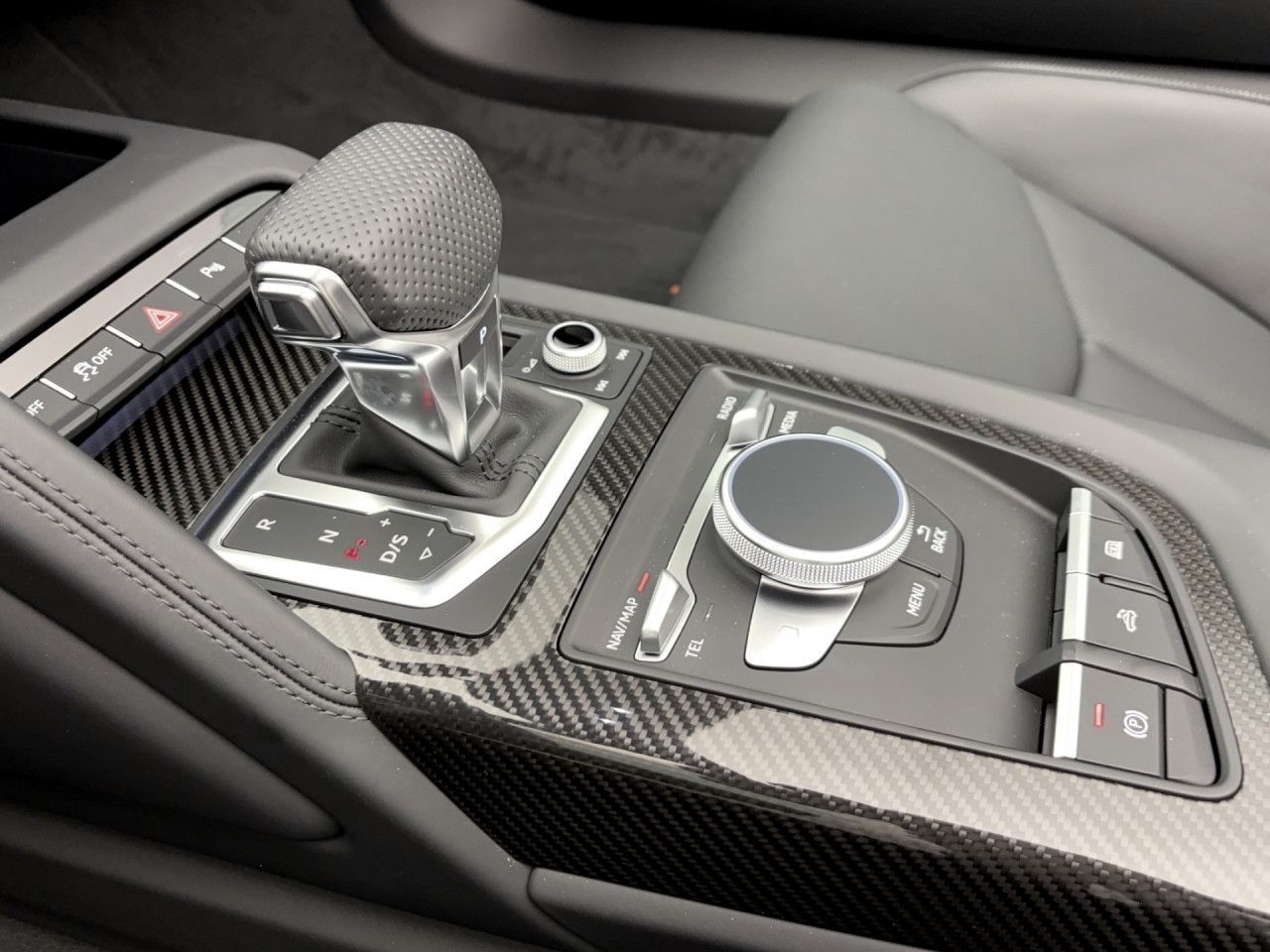 Audi R8 Spyder V10 Q PERFORMANCE NAVI+ KAMERA B&O LED