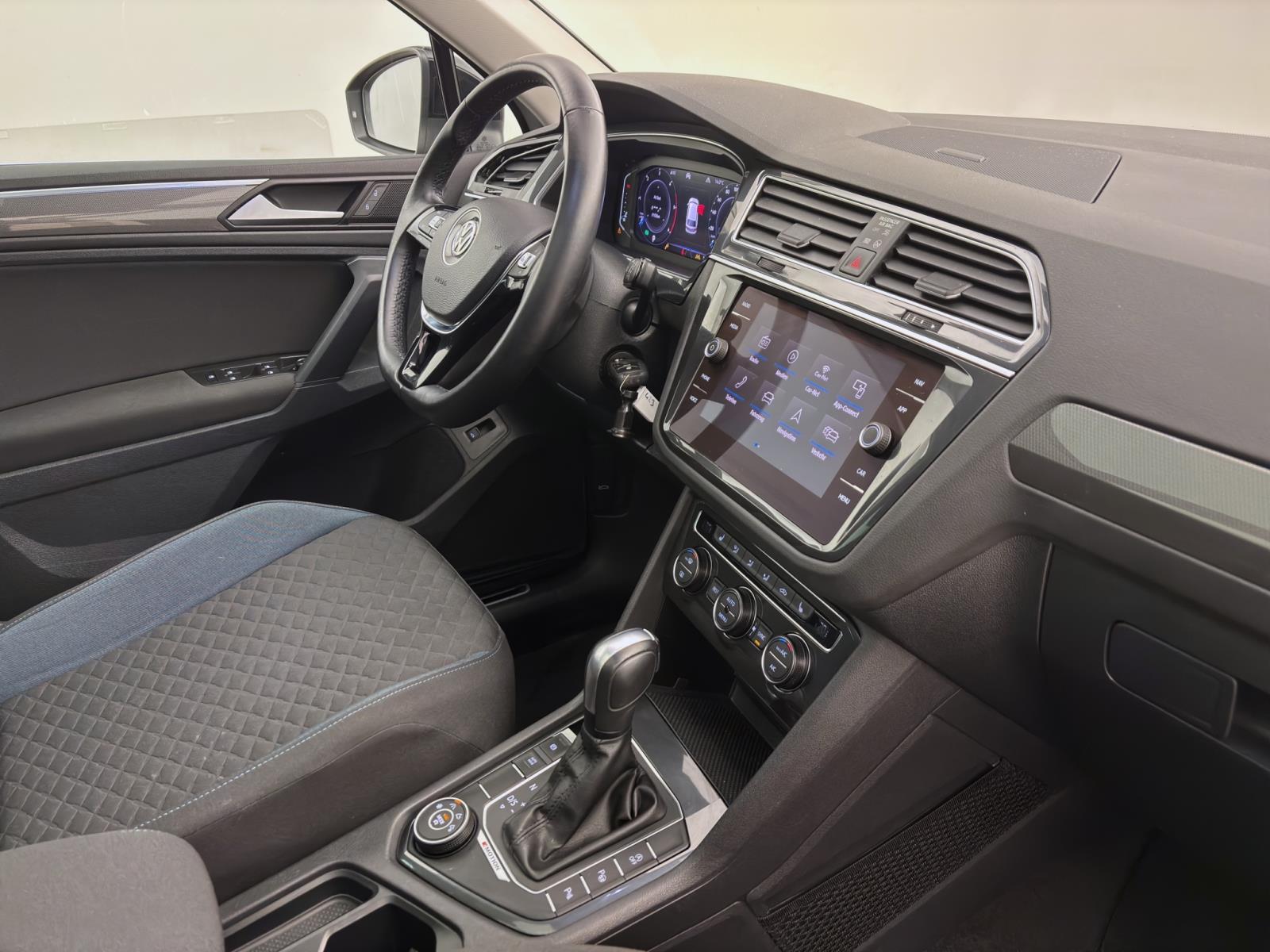 Volkswagen Tiguan 2.0 TDI DSG 4M IQ.DRIVE PANO AHK NAVI ACC