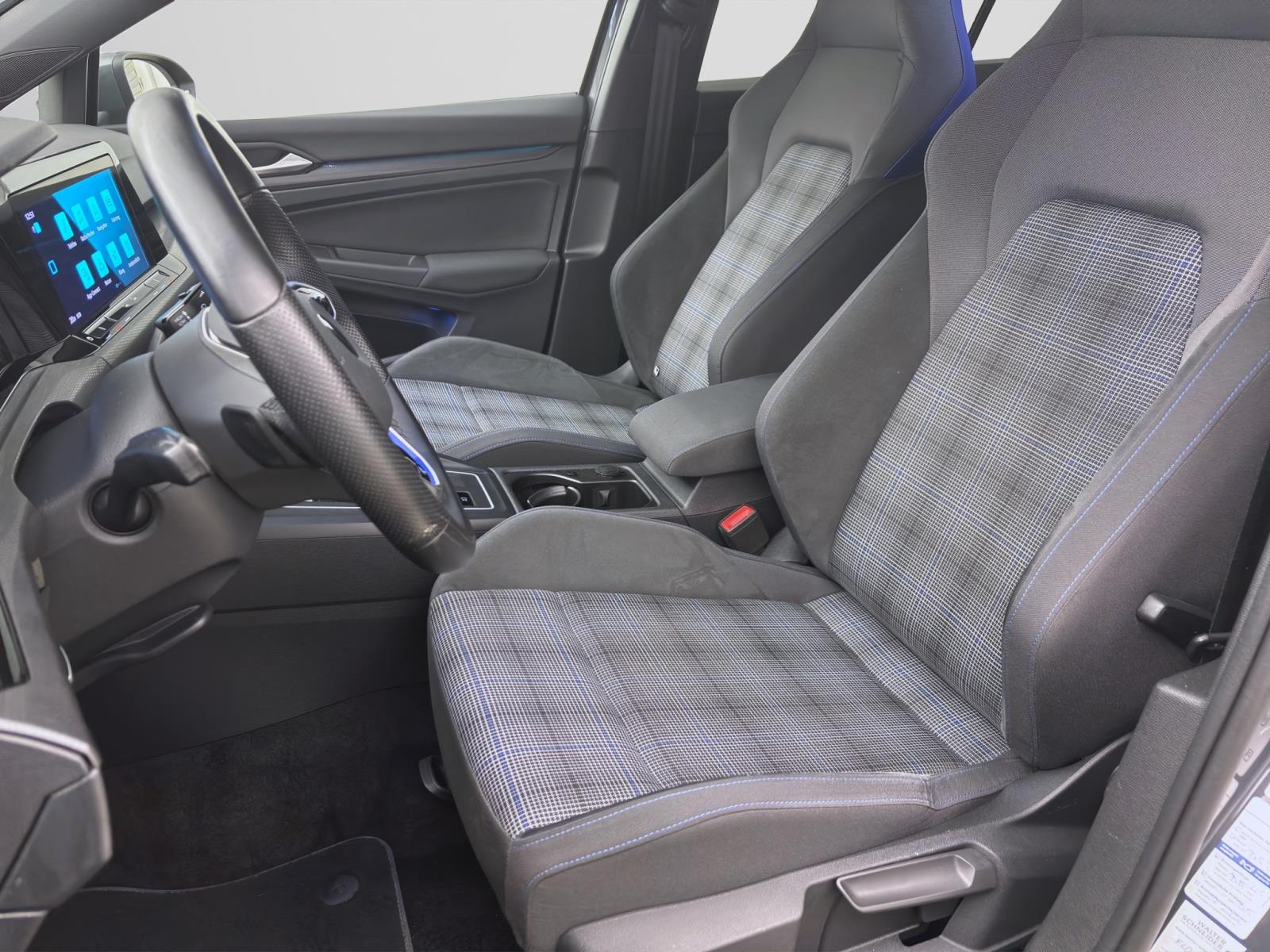 Volkswagen Golf GTE NAVI KLIMA PDC LED LM17