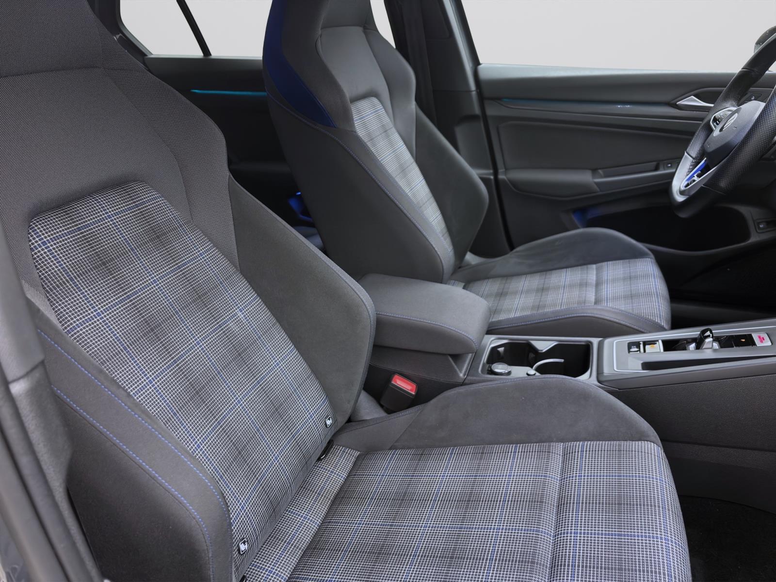 Volkswagen Golf GTE NAVI KLIMA PDC LED LM17