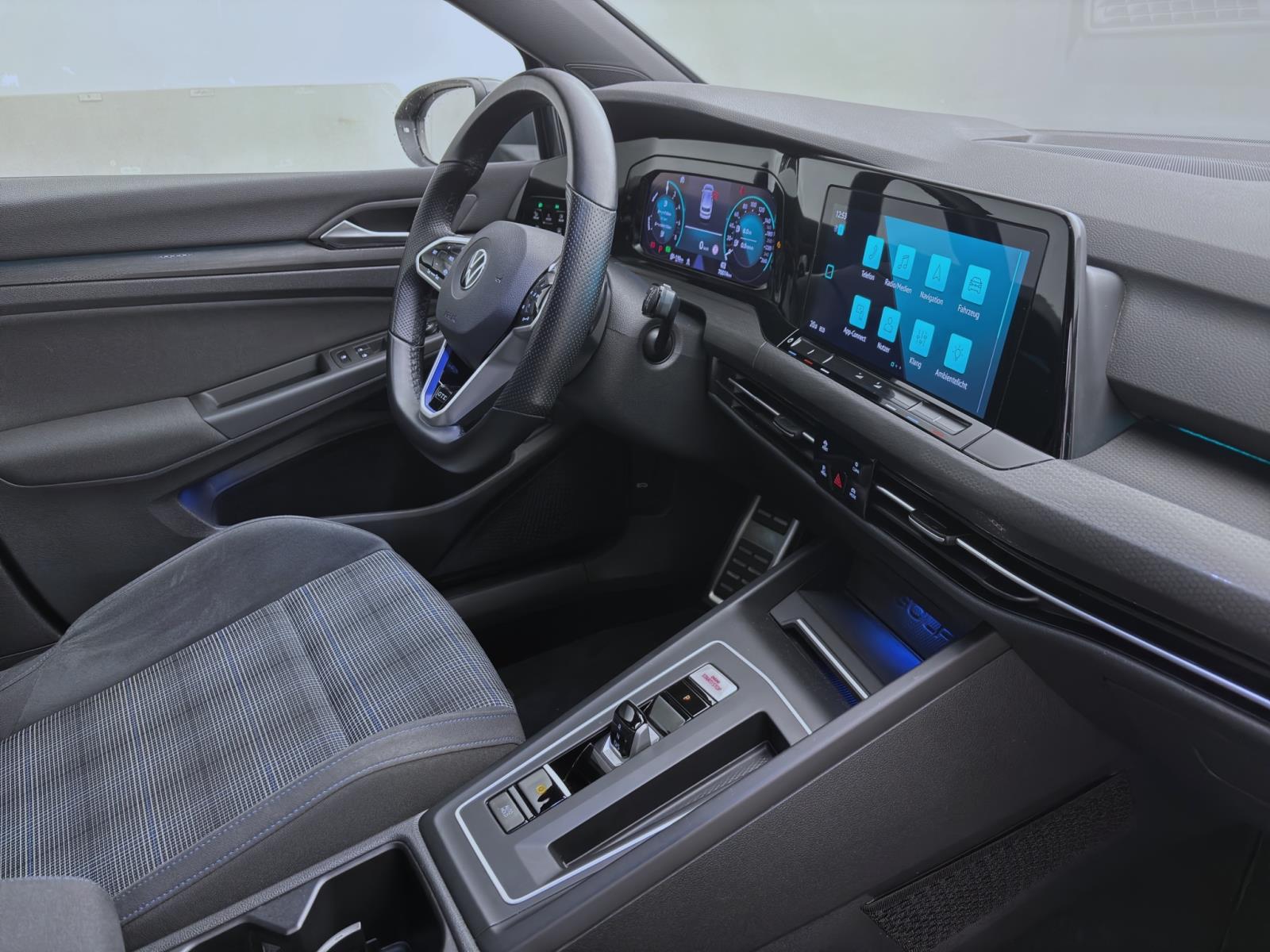 Volkswagen Golf GTE NAVI KLIMA PDC LED LM17